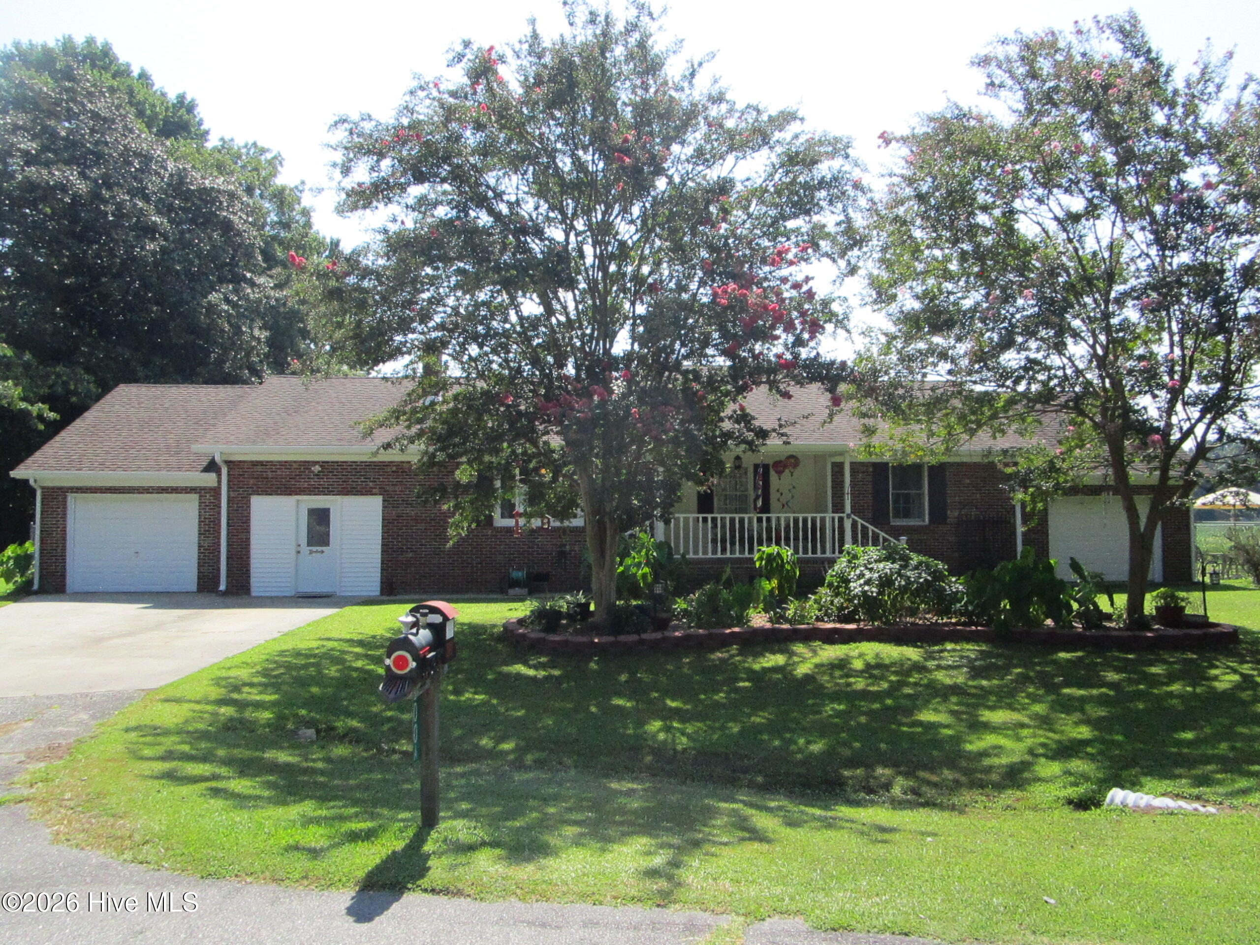 200 Fletcher Drive — photo