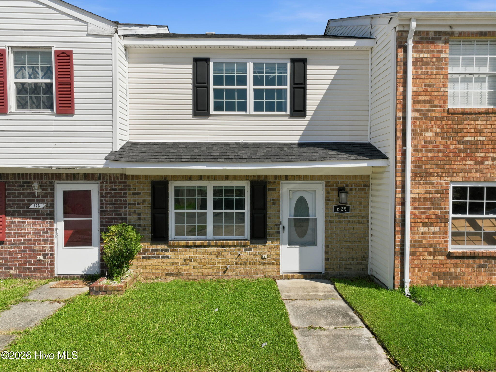 629 Myrtlewood Circle — photo