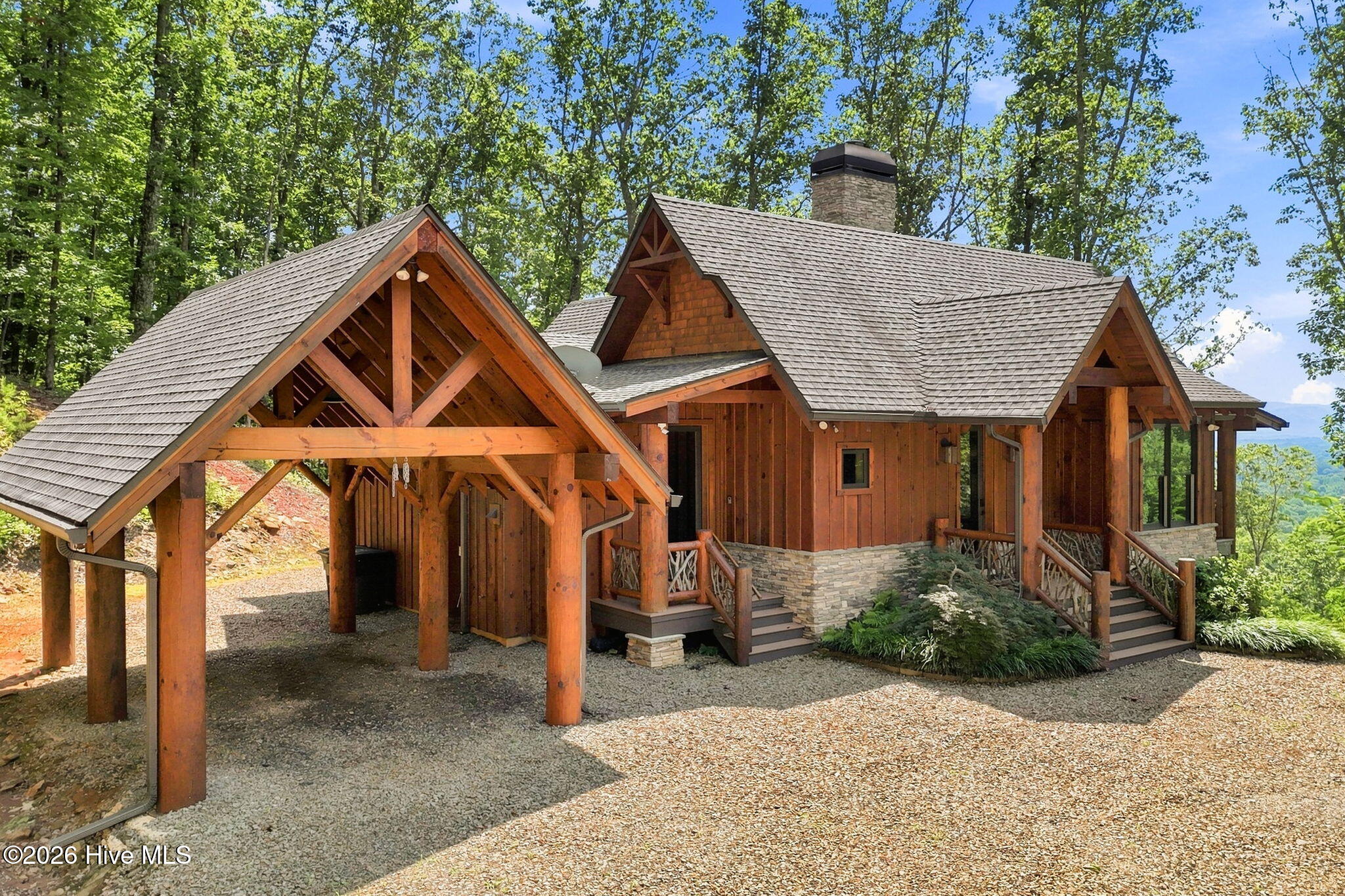 1175 Wolfcreek Road — photo