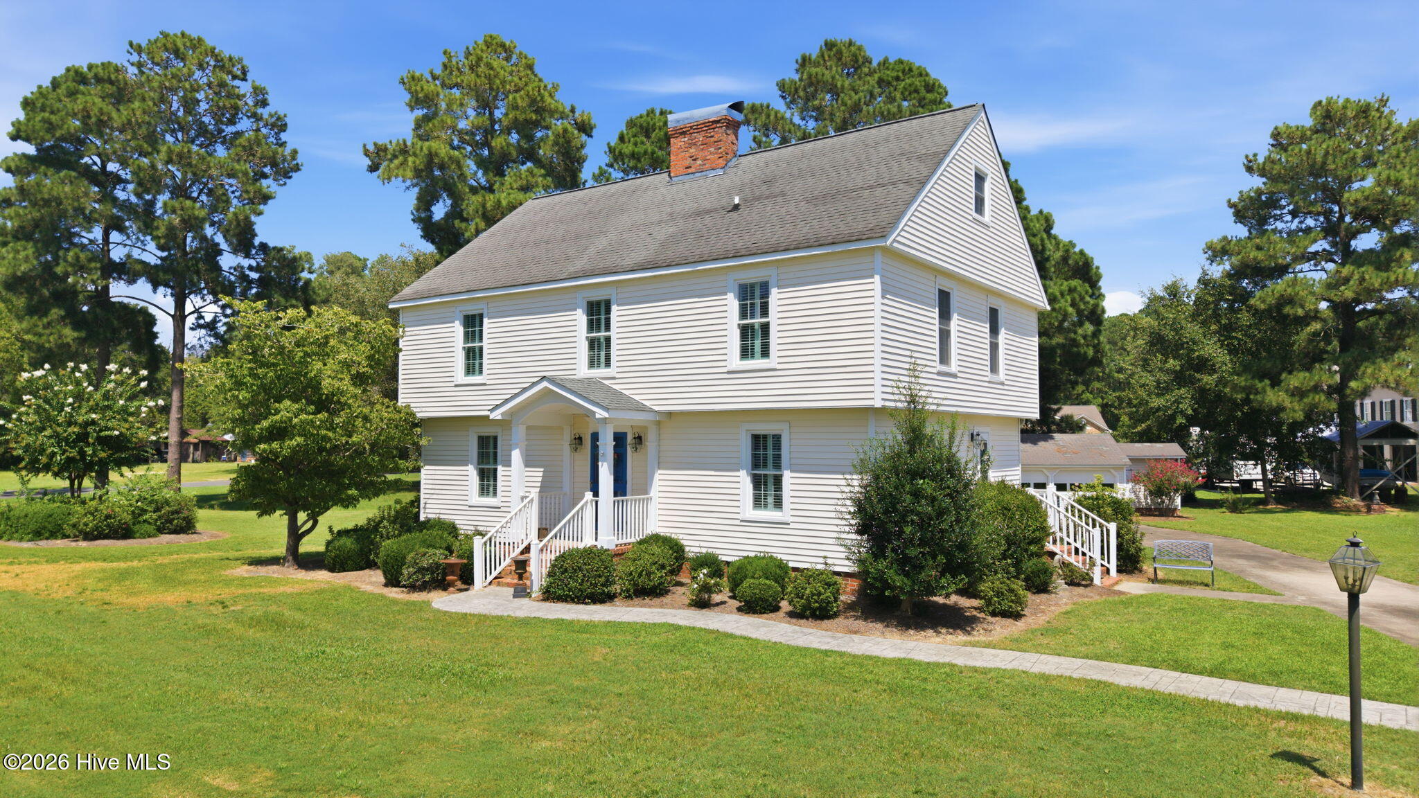 25 E River Acres Road — photo