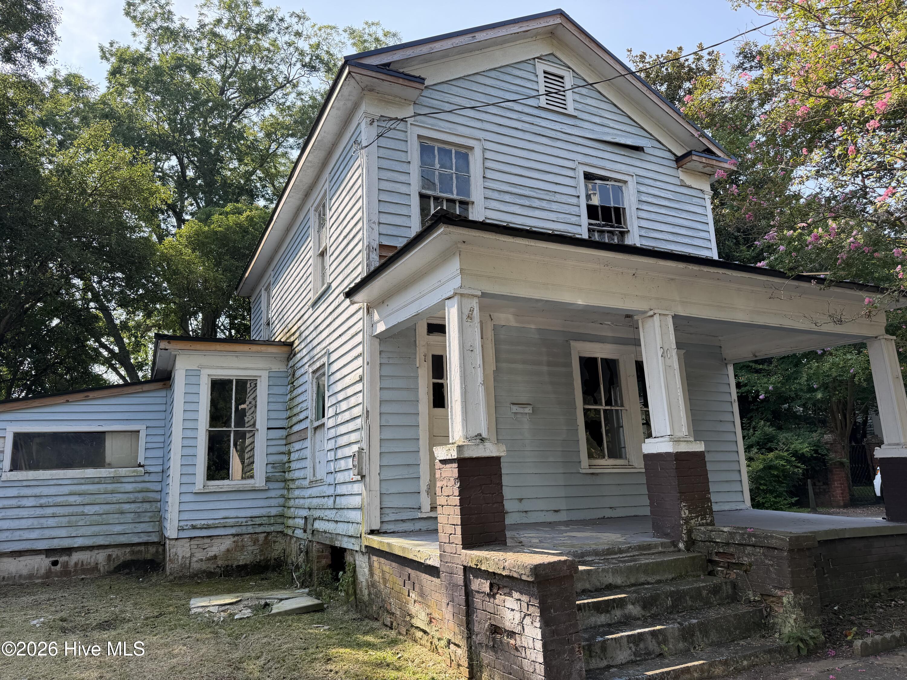 207 N Pierce Street — photo