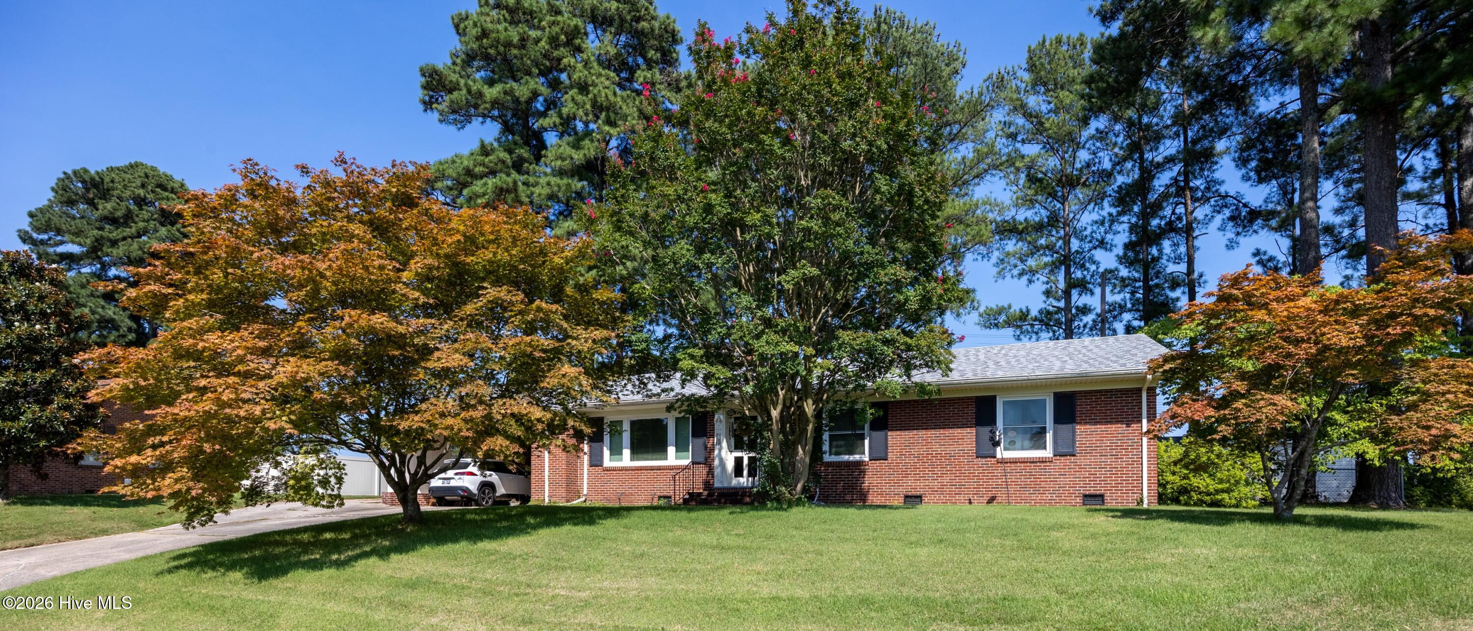 104 Stark Circle N — photo