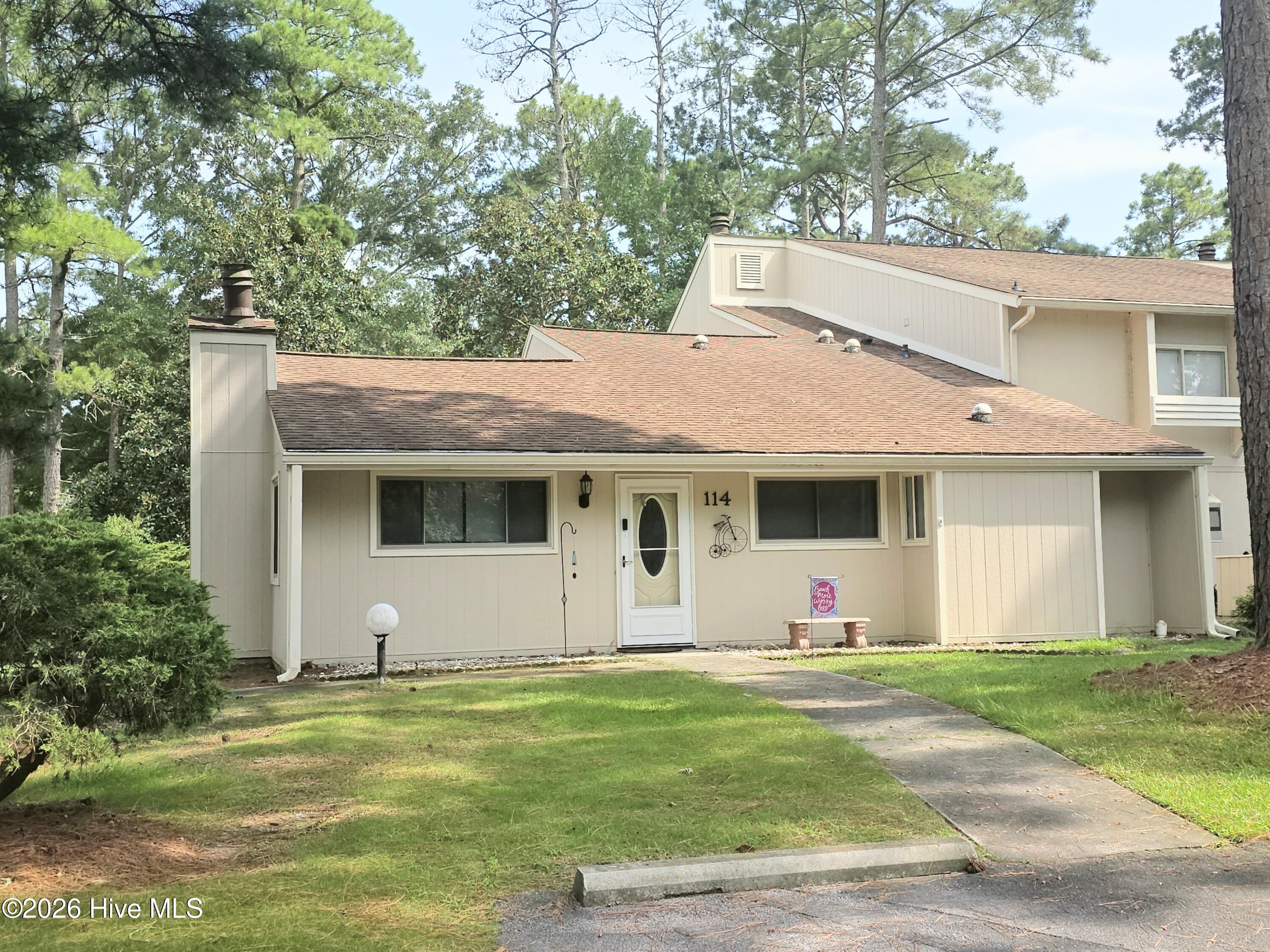 114 Quarterdeck — photo