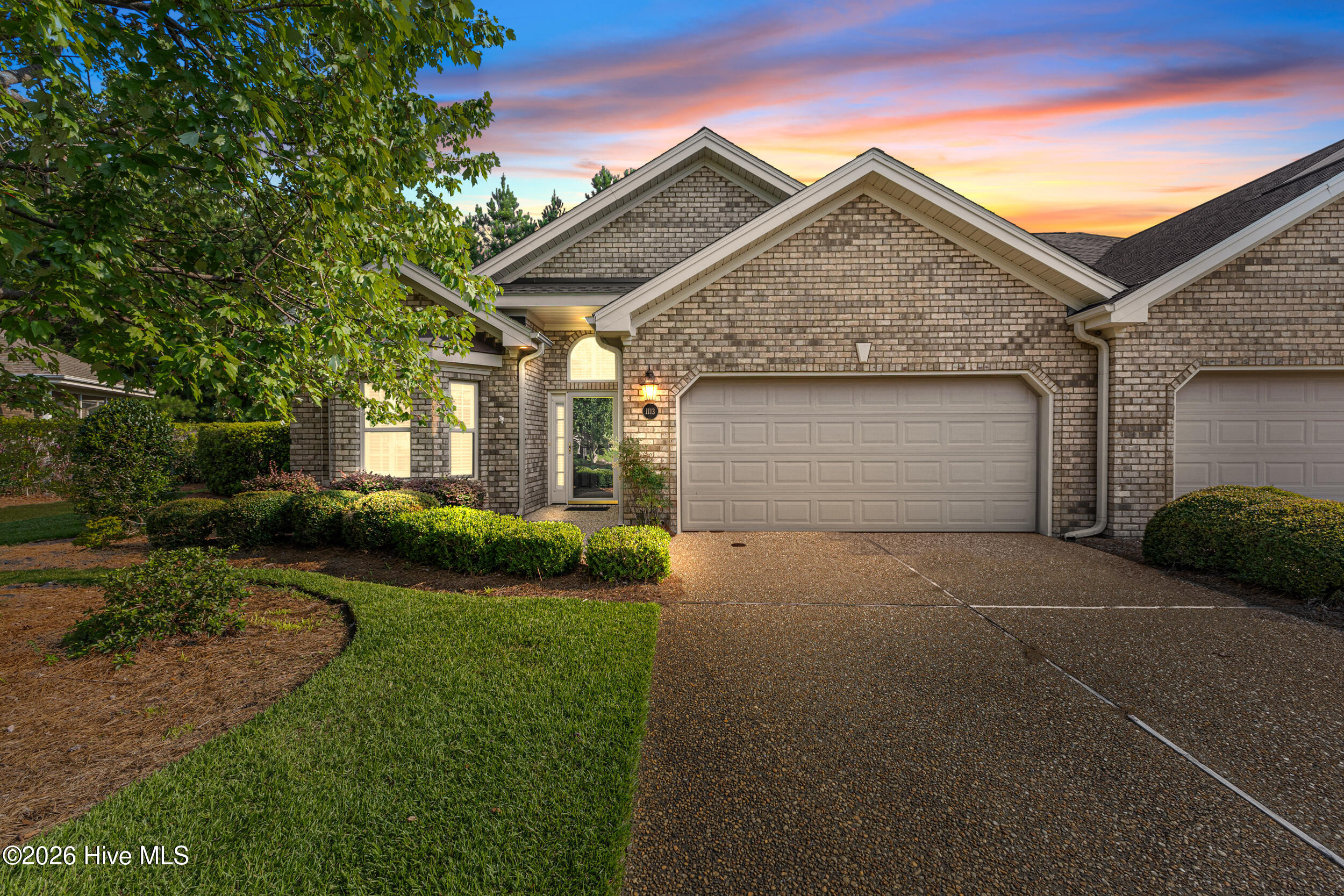 1113 Springfield Drive — photo