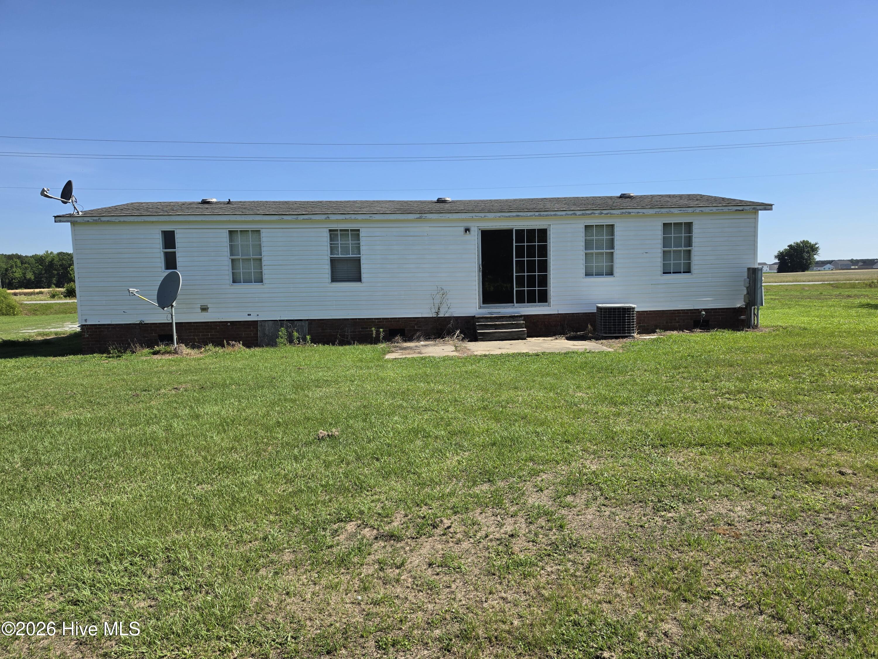 1142 E Nc 102 E, Ayden, NC 28513 — photo 2