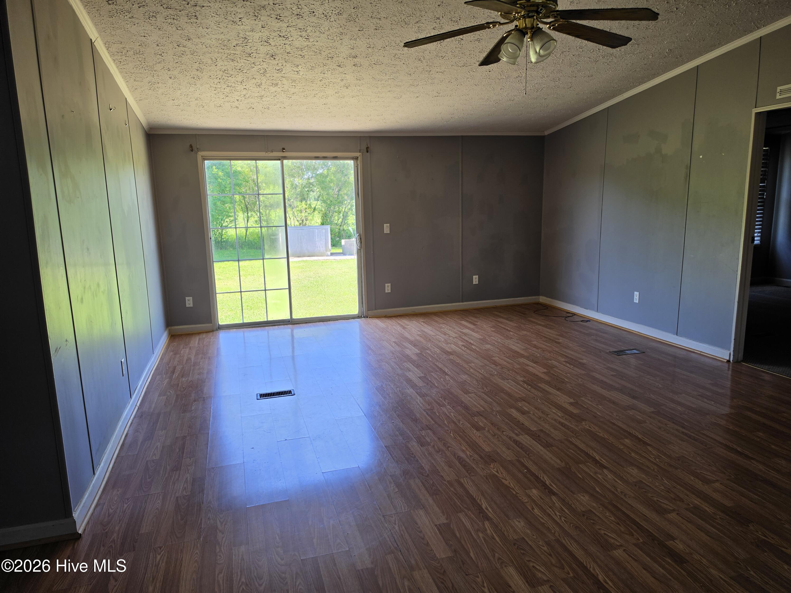1142 E Nc 102 E, Ayden, NC 28513 — photo 3
