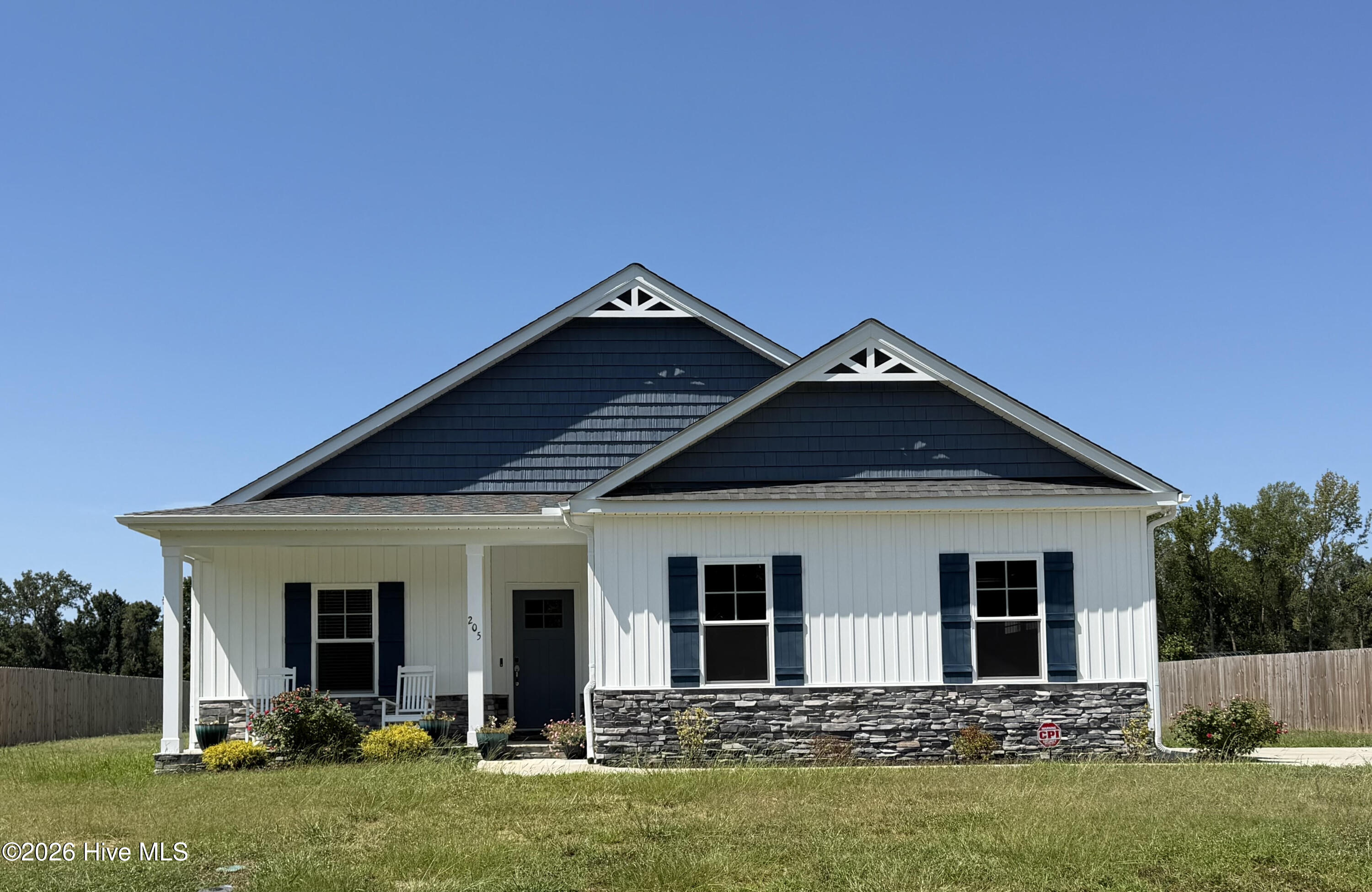 205 Creeks Edge Drive — photo