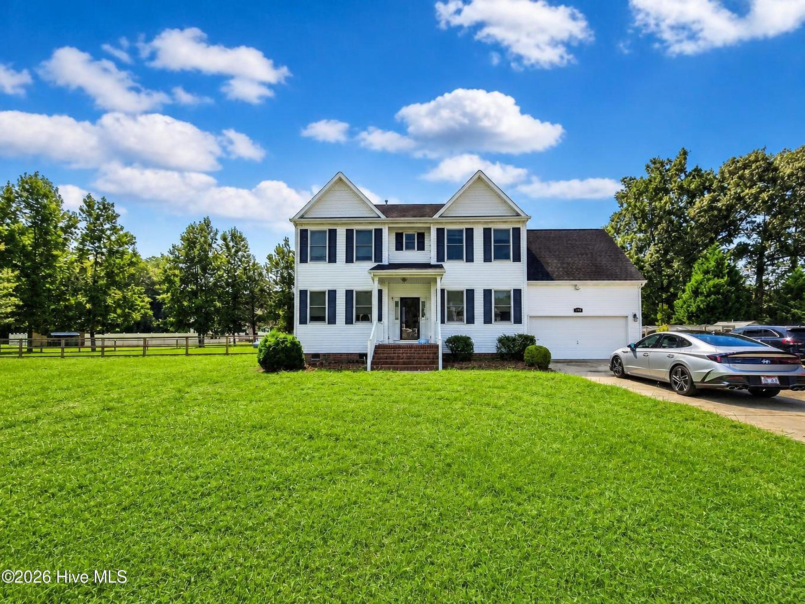 116 Stedman Lane E — photo