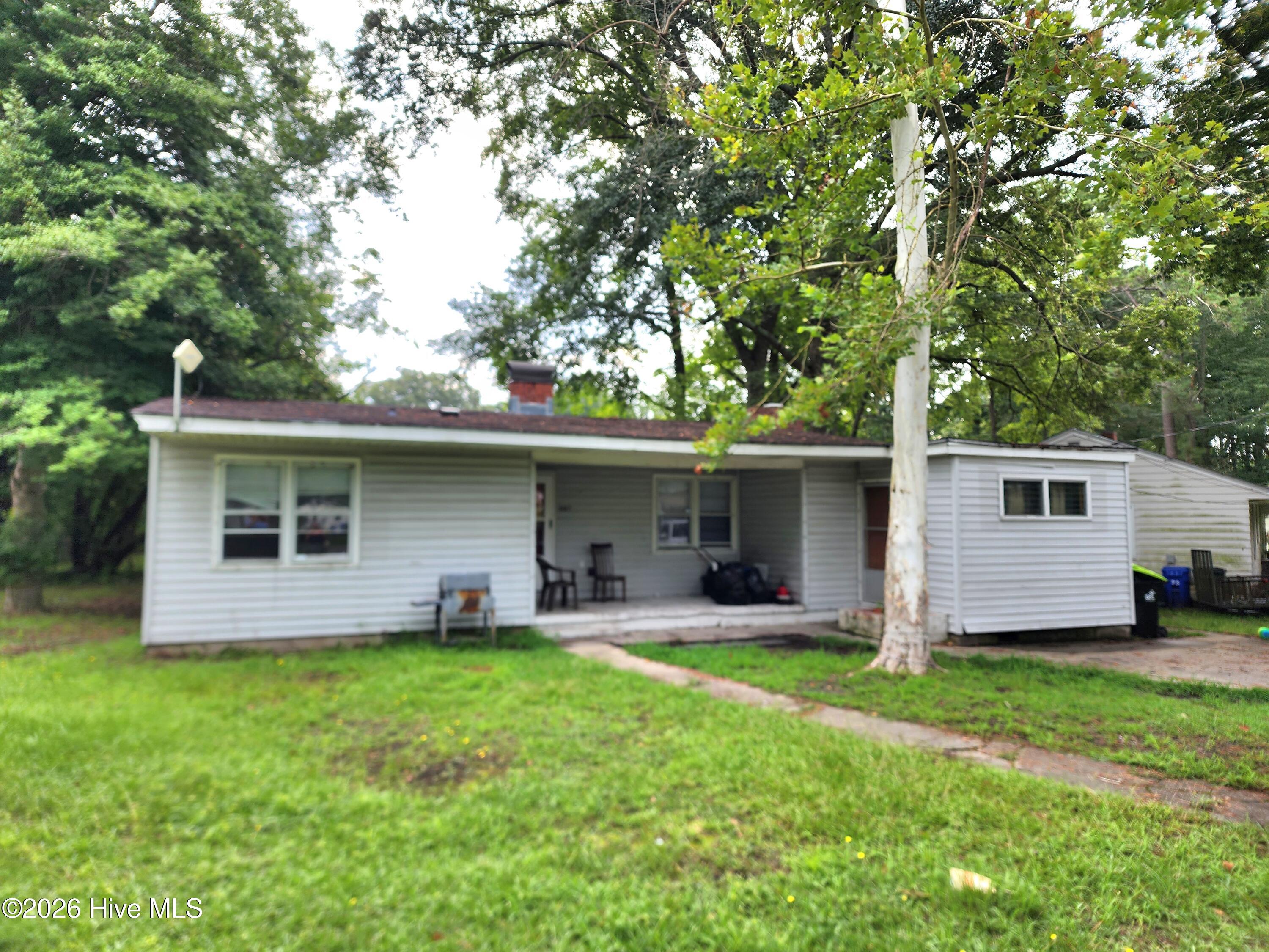 507 Ivy Drive — photo