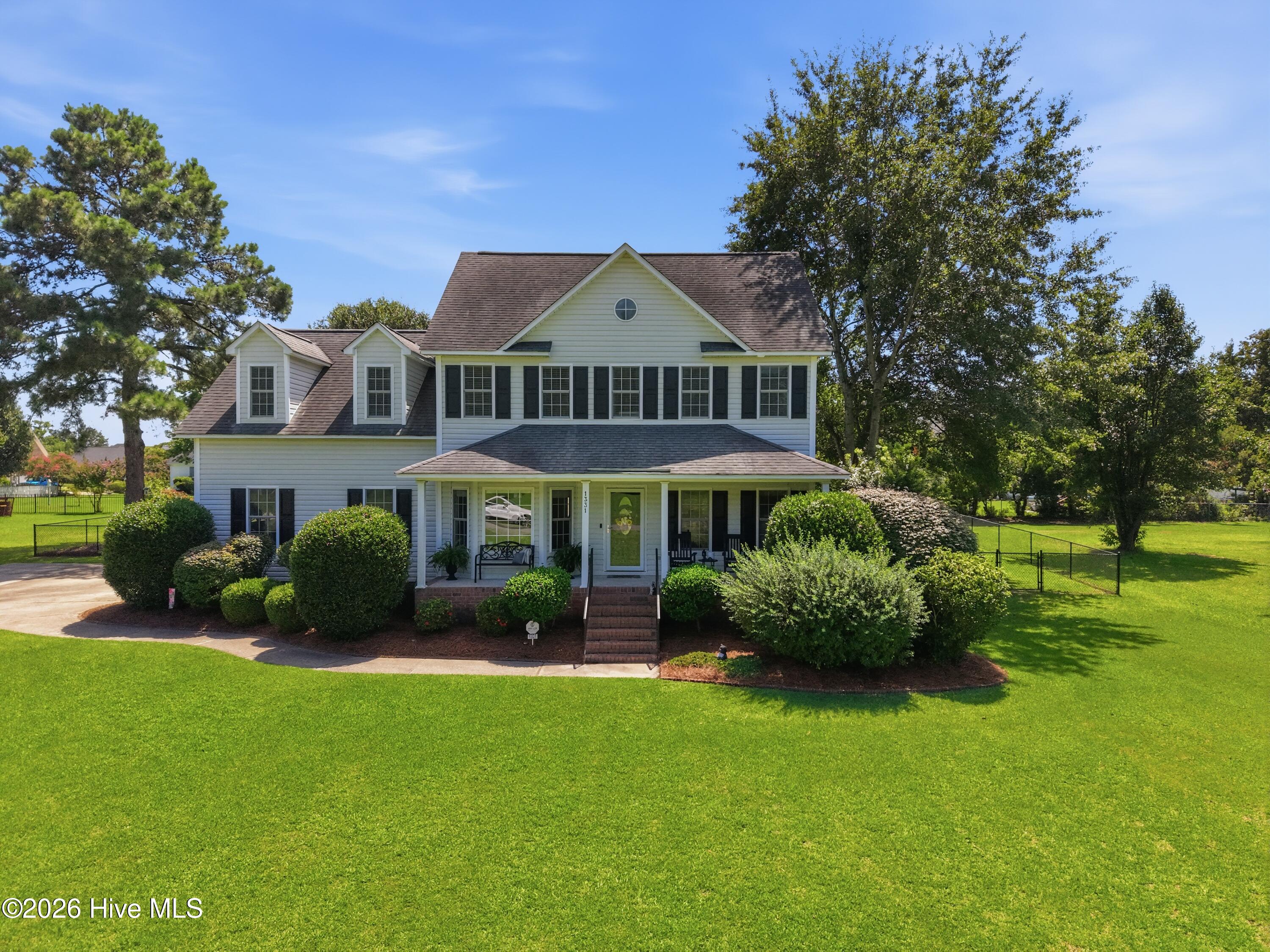 1331 Hemlock Drive — photo