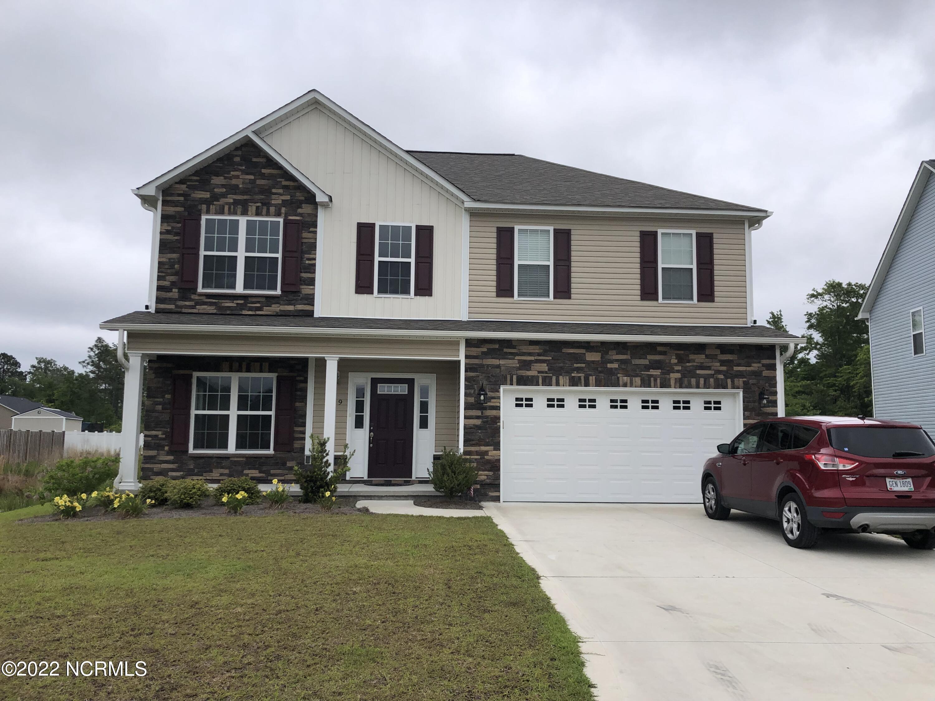 209 Legacy Lane — photo