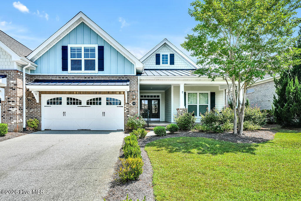 2306 Foundry Court — photo