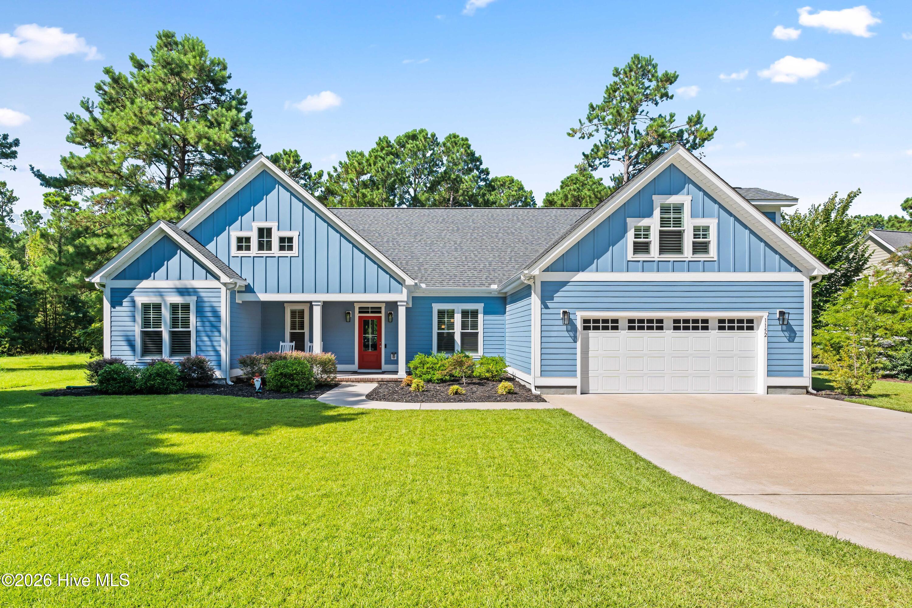 1152 Grandview Drive — photo