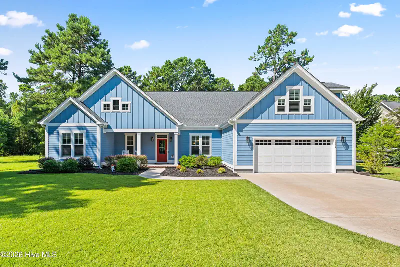 1152 Grandview Drive — photo