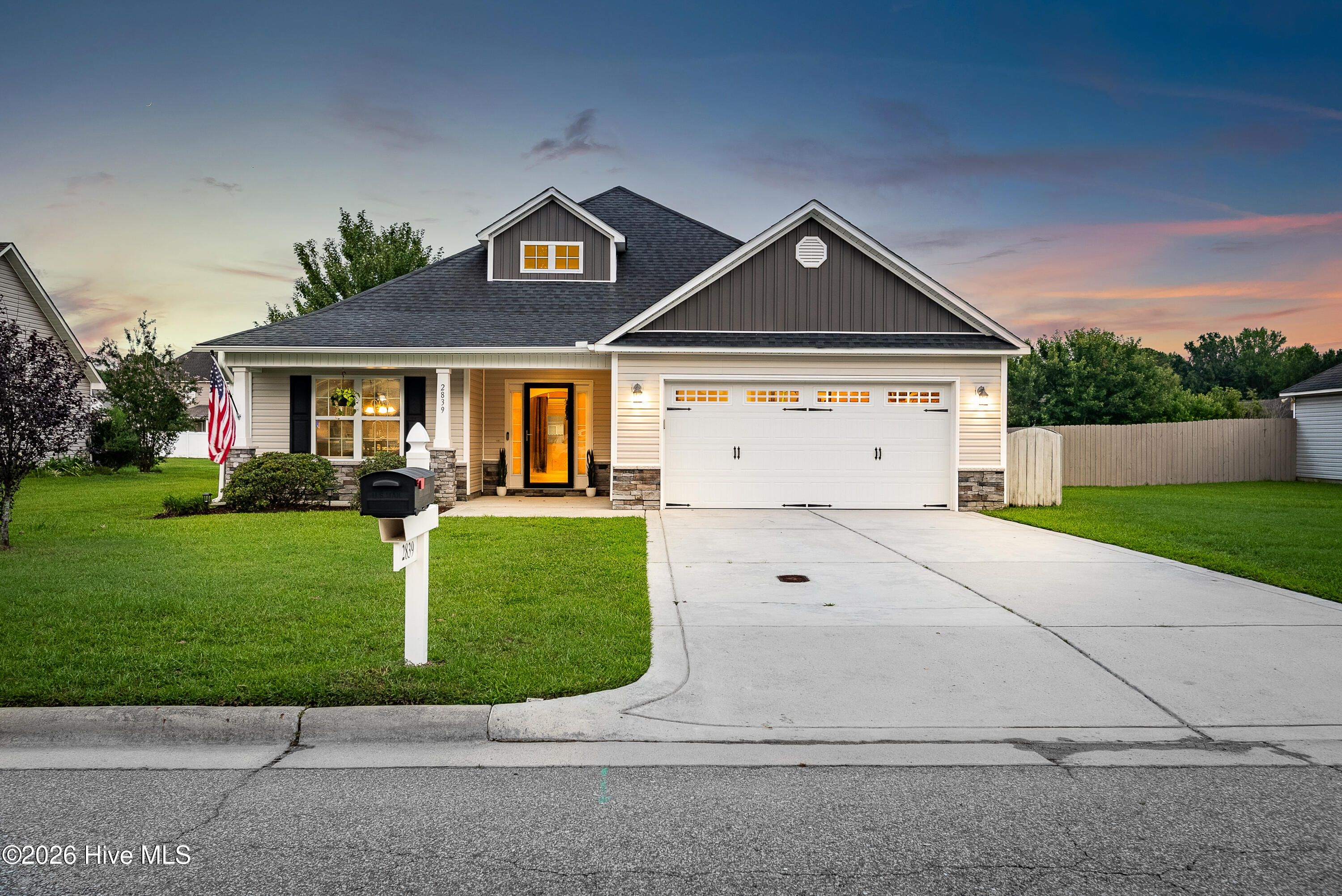 2839 Mockingbird Lane — photo