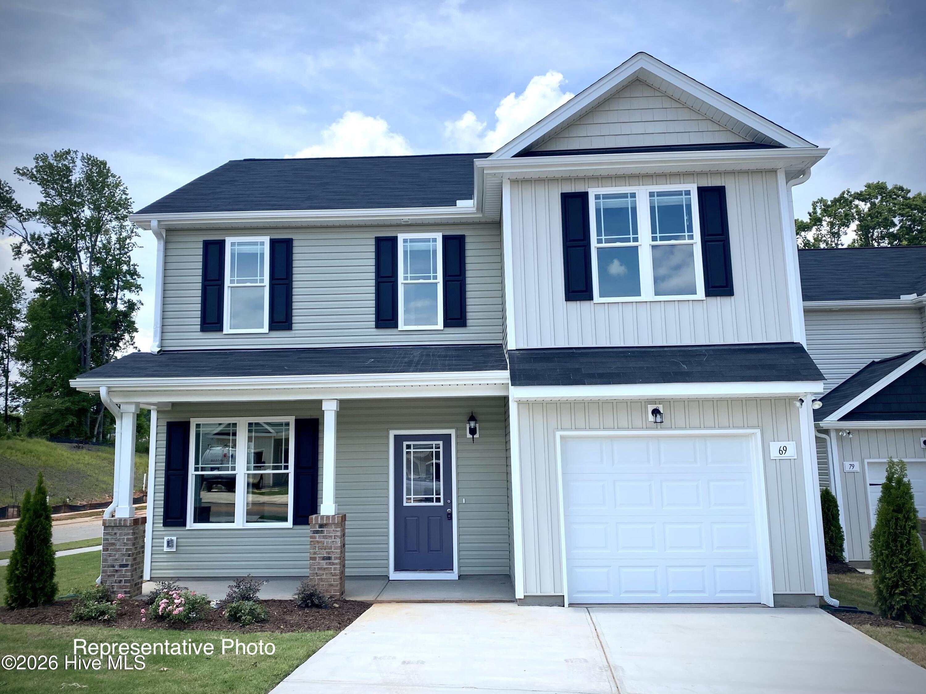 9 E Coulter Court — photo