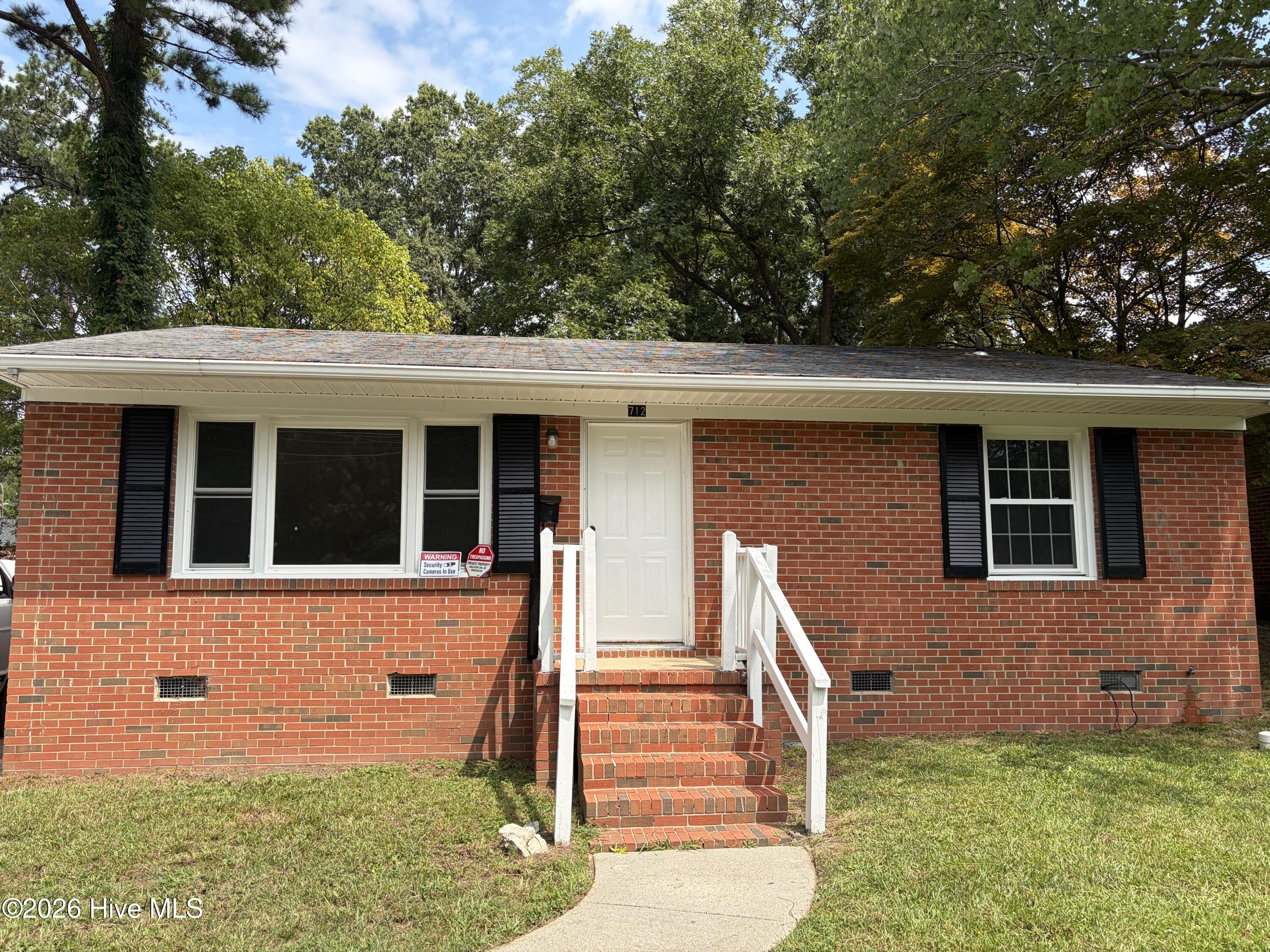 712 Grove Street NE — photo