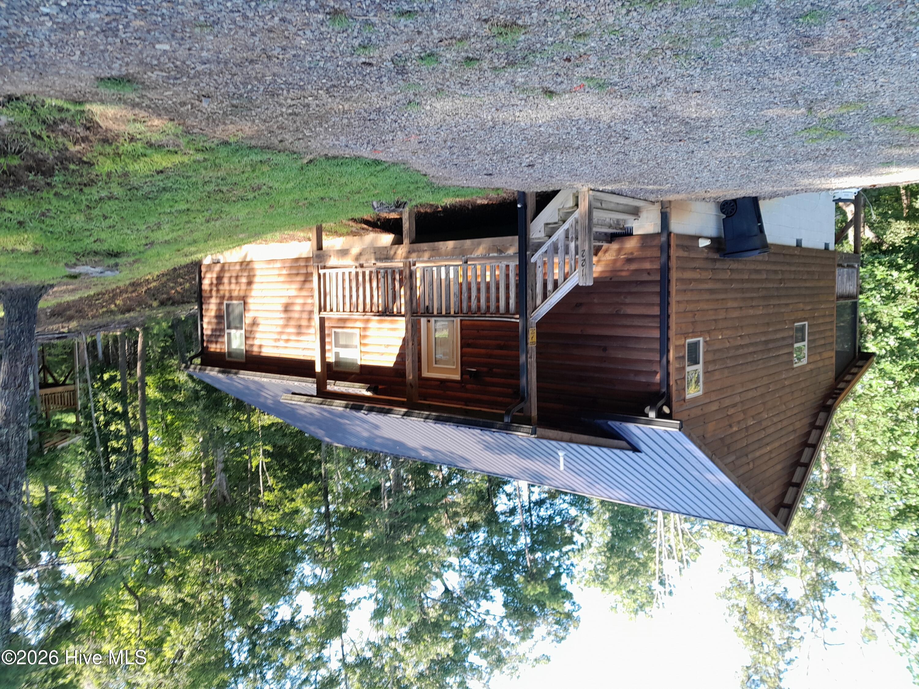 122 Woodcrest Drive — photo