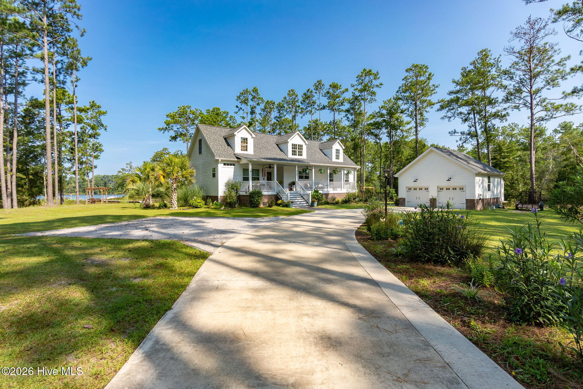 418 Vicksburg Court — photo
