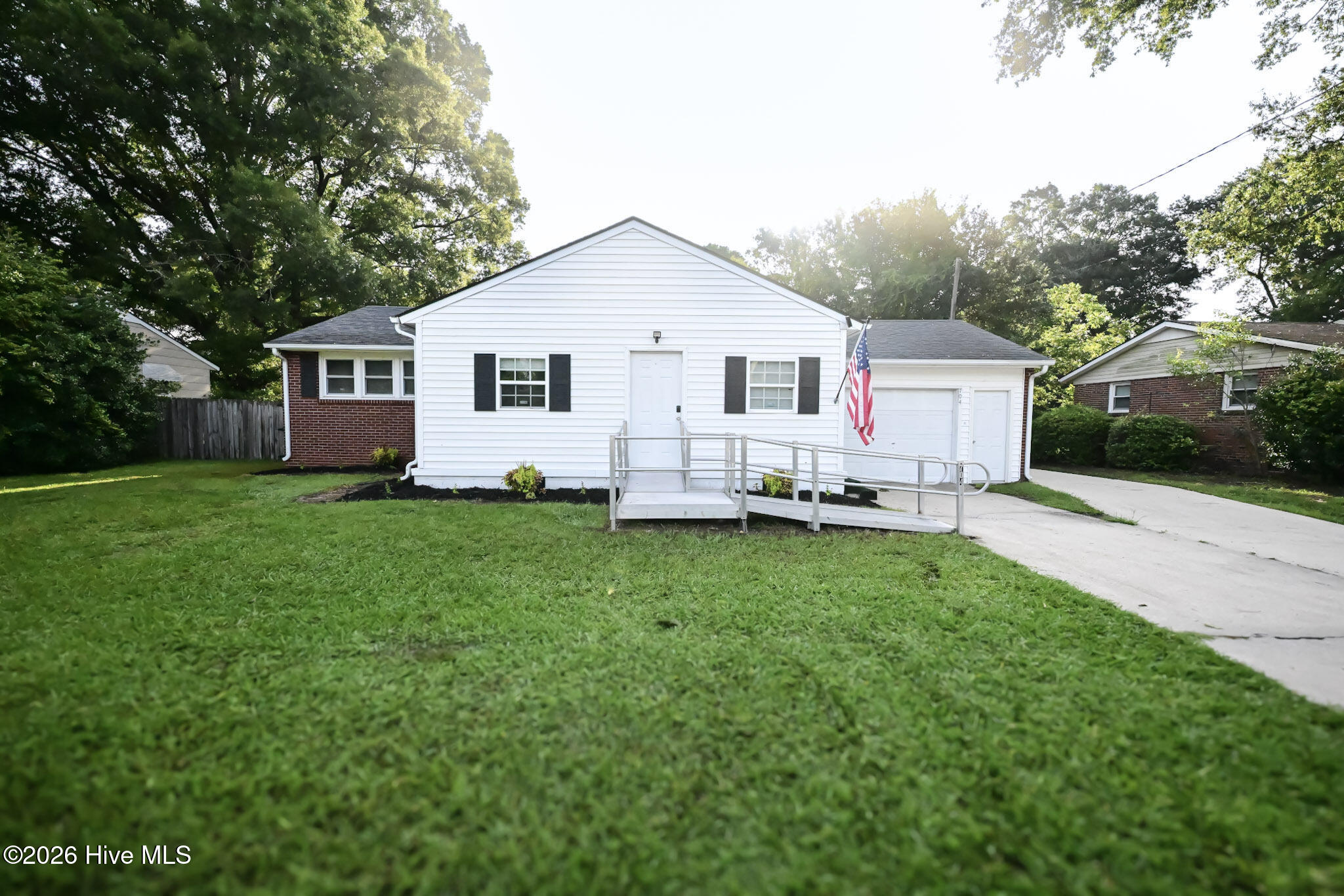 704 Henderson Drive — photo