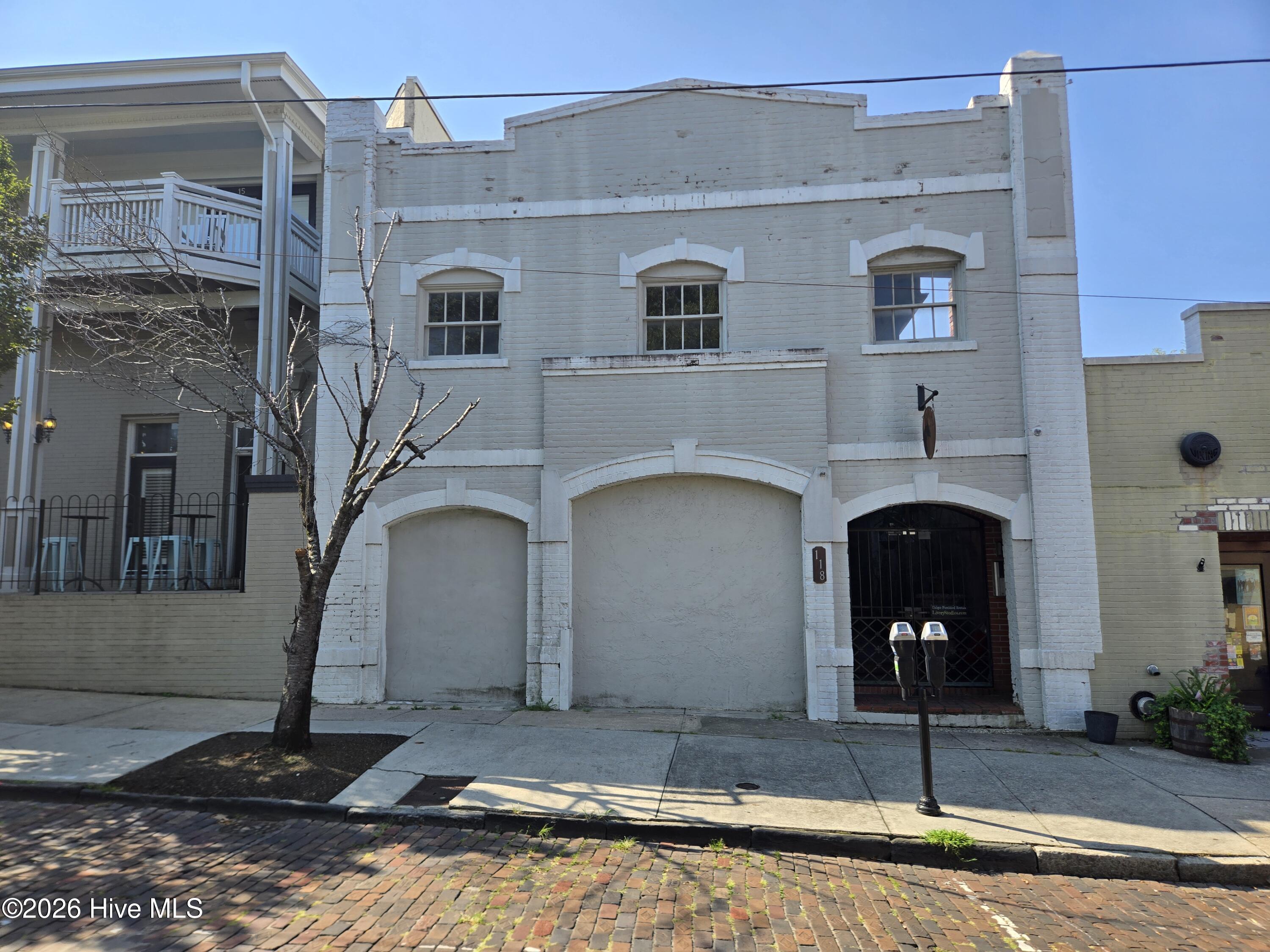 118 Dock Street Apt 2 — photo