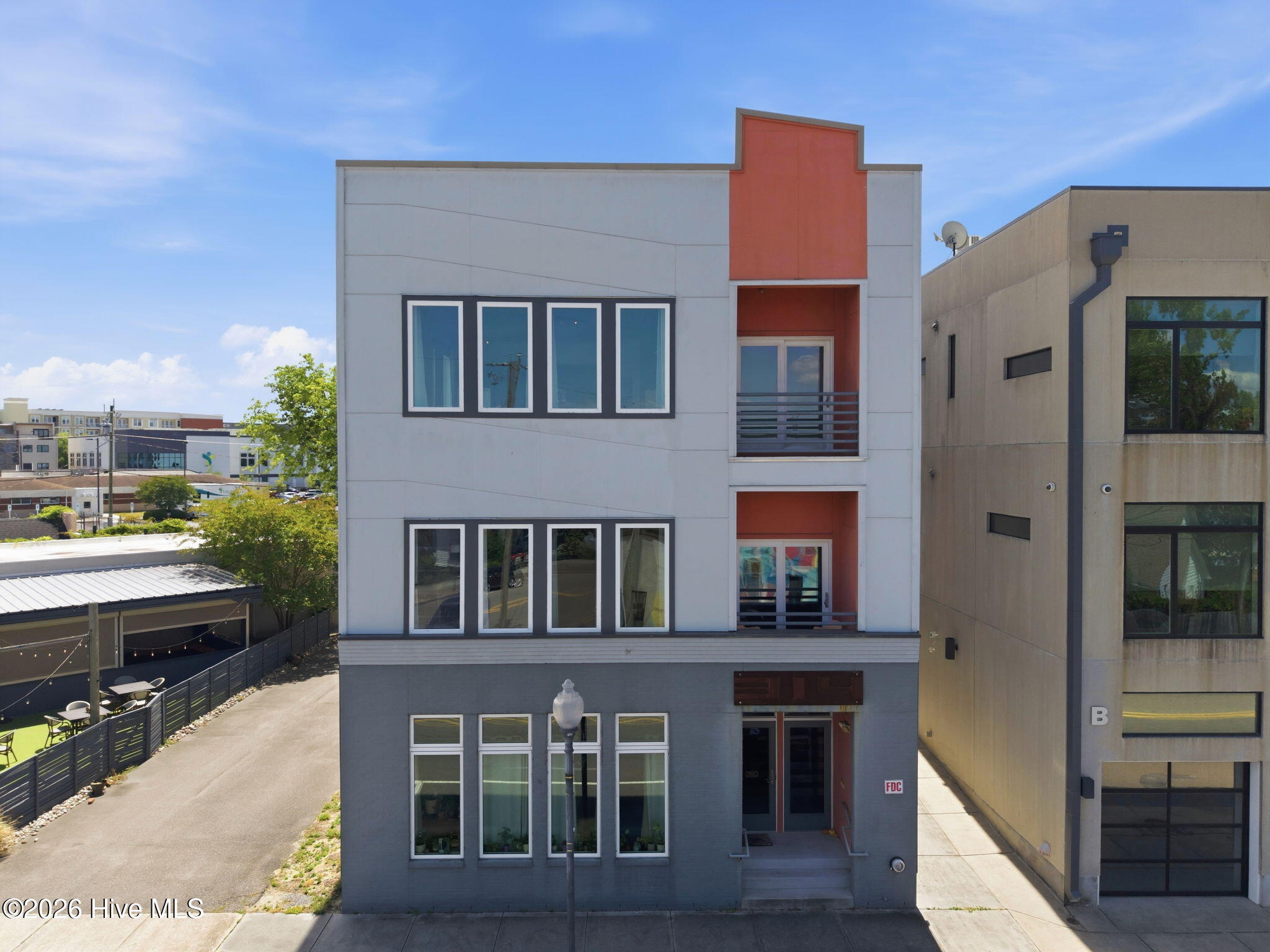 314 Davis Street Unit 301 — photo