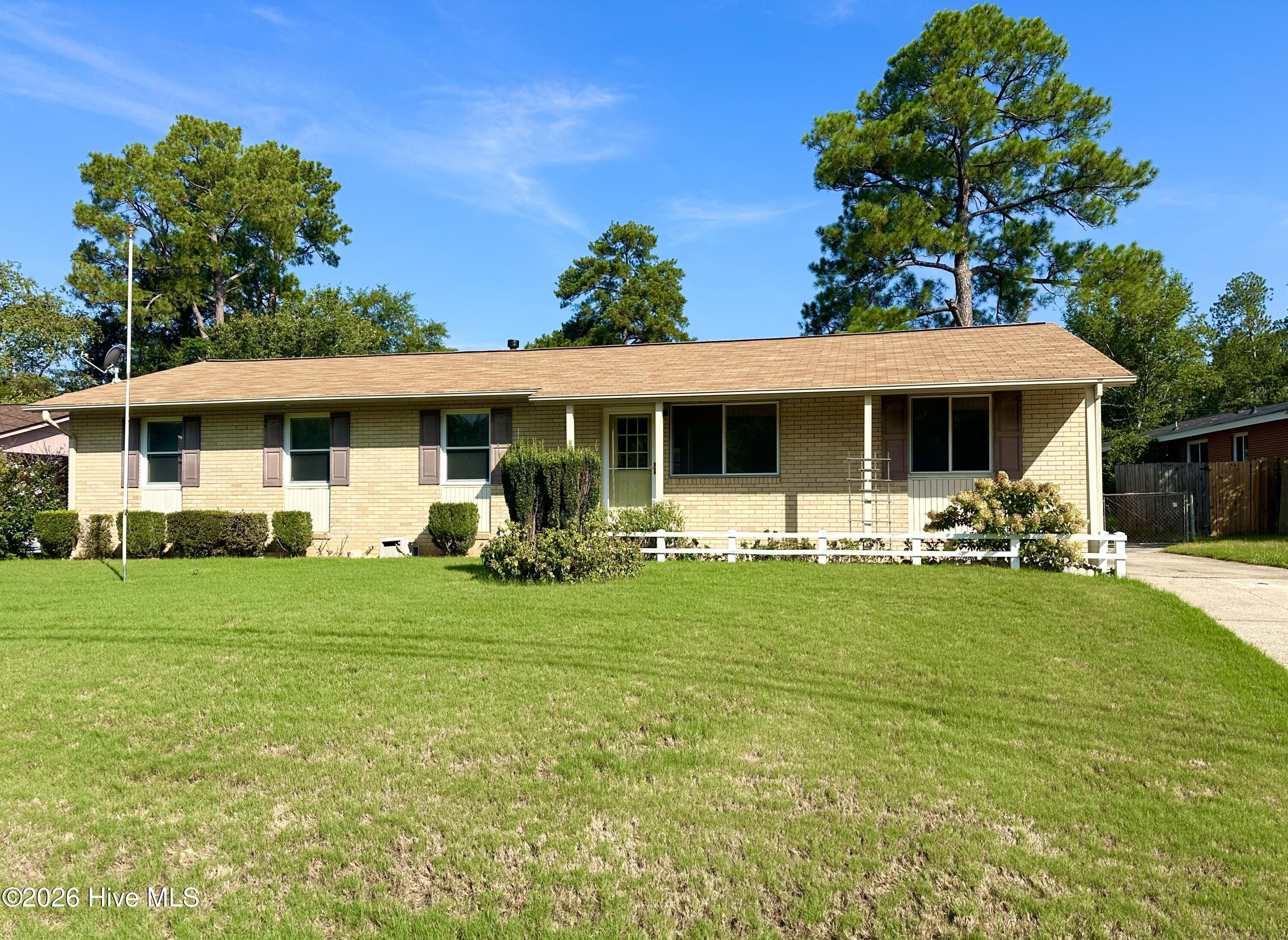 1715 Fairwood Drive — photo