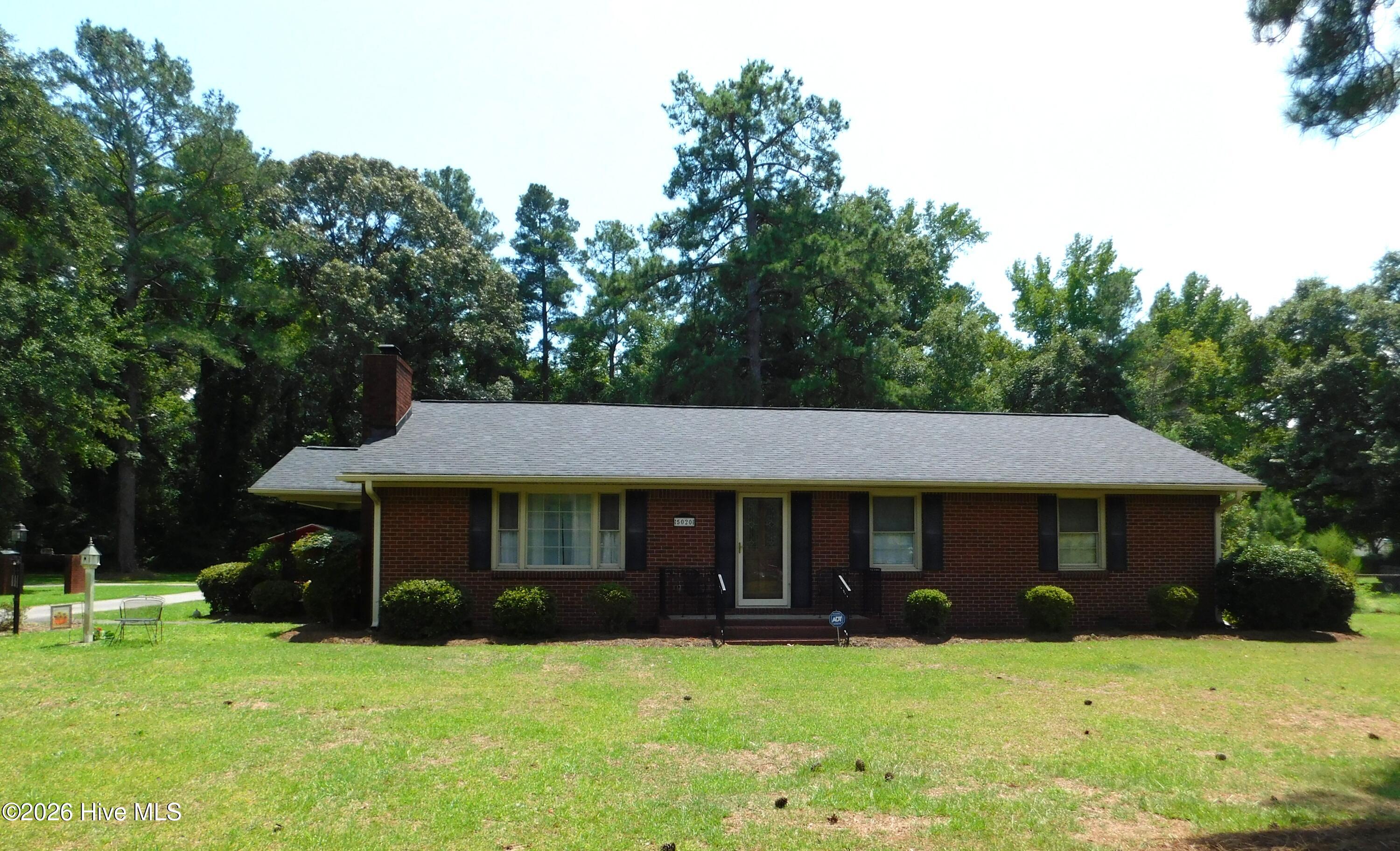 5020 Main Street — photo
