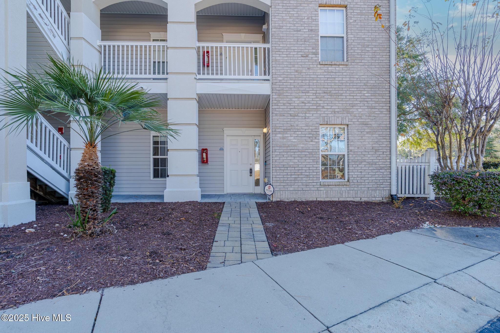 908 Resort Circle Unit 604 — photo