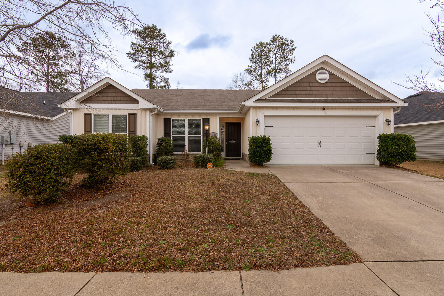3237 Alexandria Drive — photo