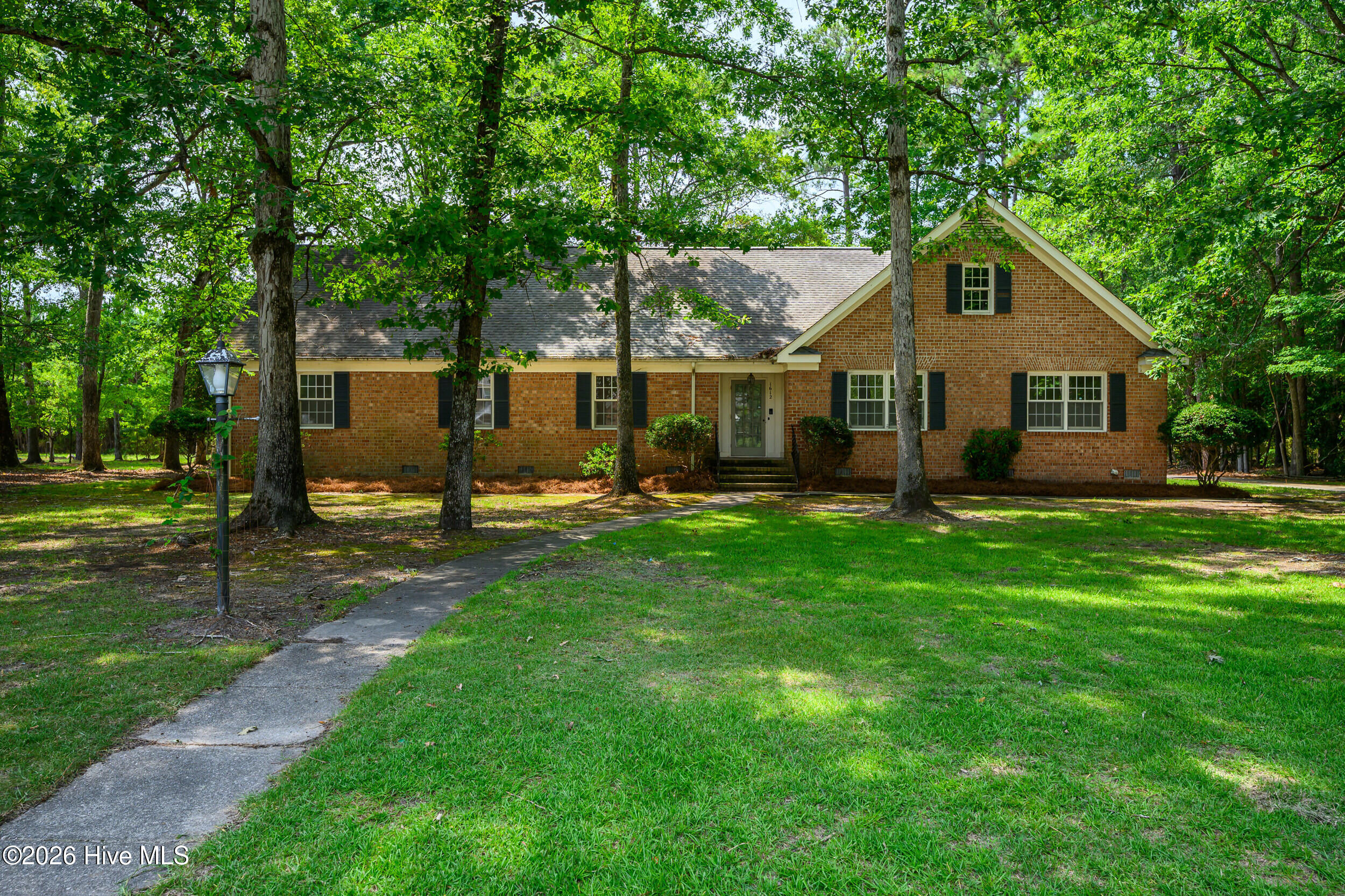 1612 Colony Drive — photo