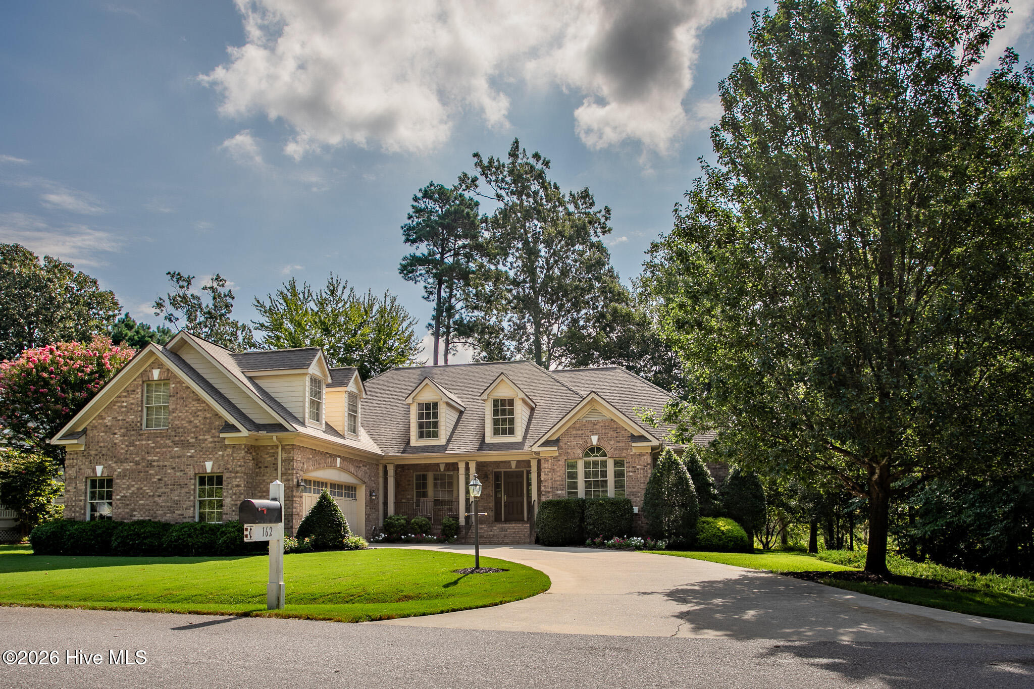162 Roanoke Drive — photo