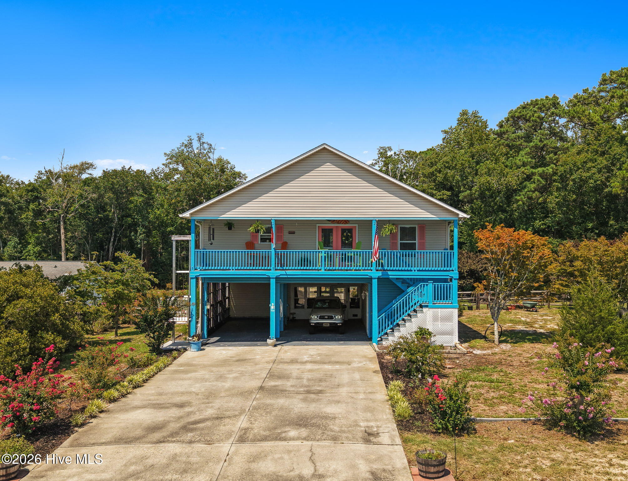 2035 Lakeside Avenue SW — photo