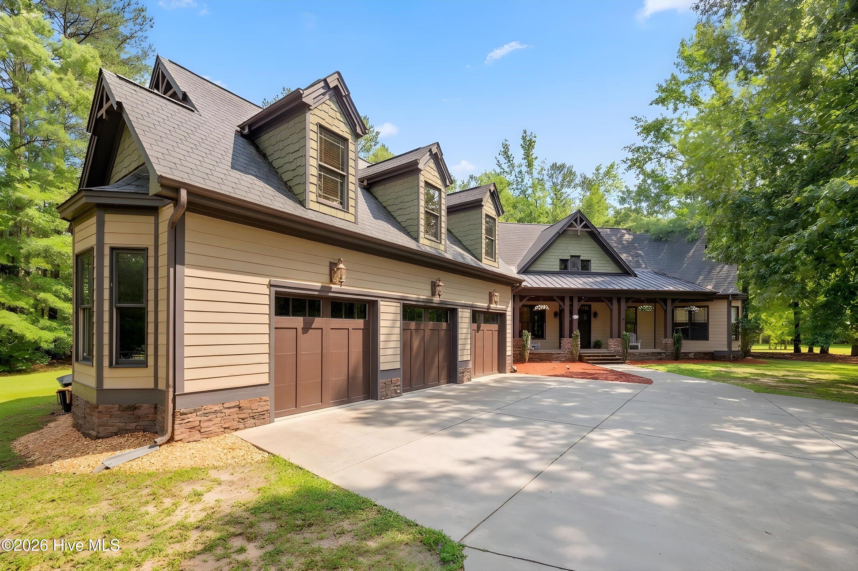 205 Carrie Drive — photo