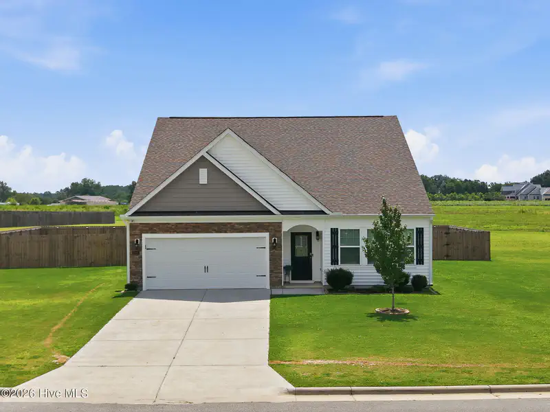 1828 Dakota Creek Drive — photo