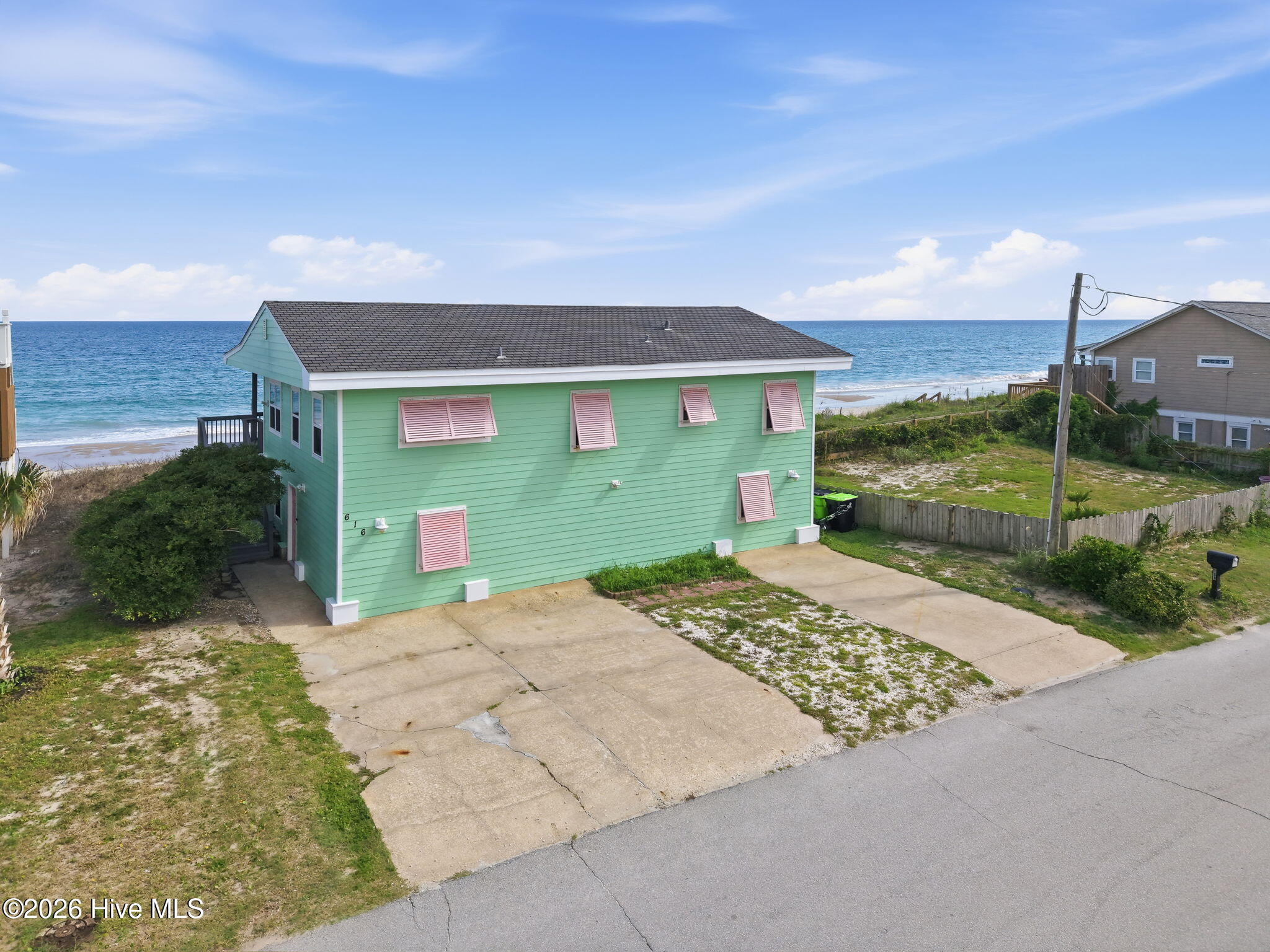 616 N Shore Drive — photo