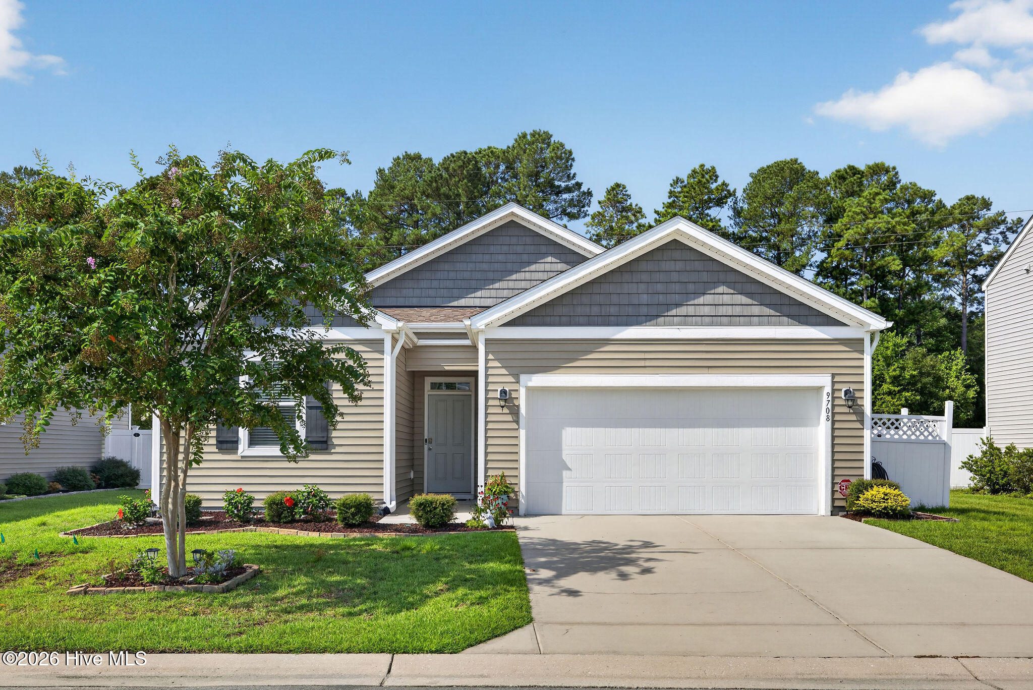 9708 Woodriff Circle NE — photo