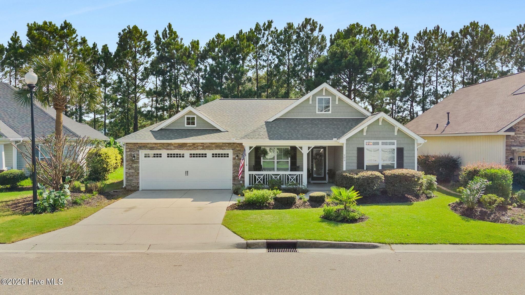 209 Palm Grove Drive — photo