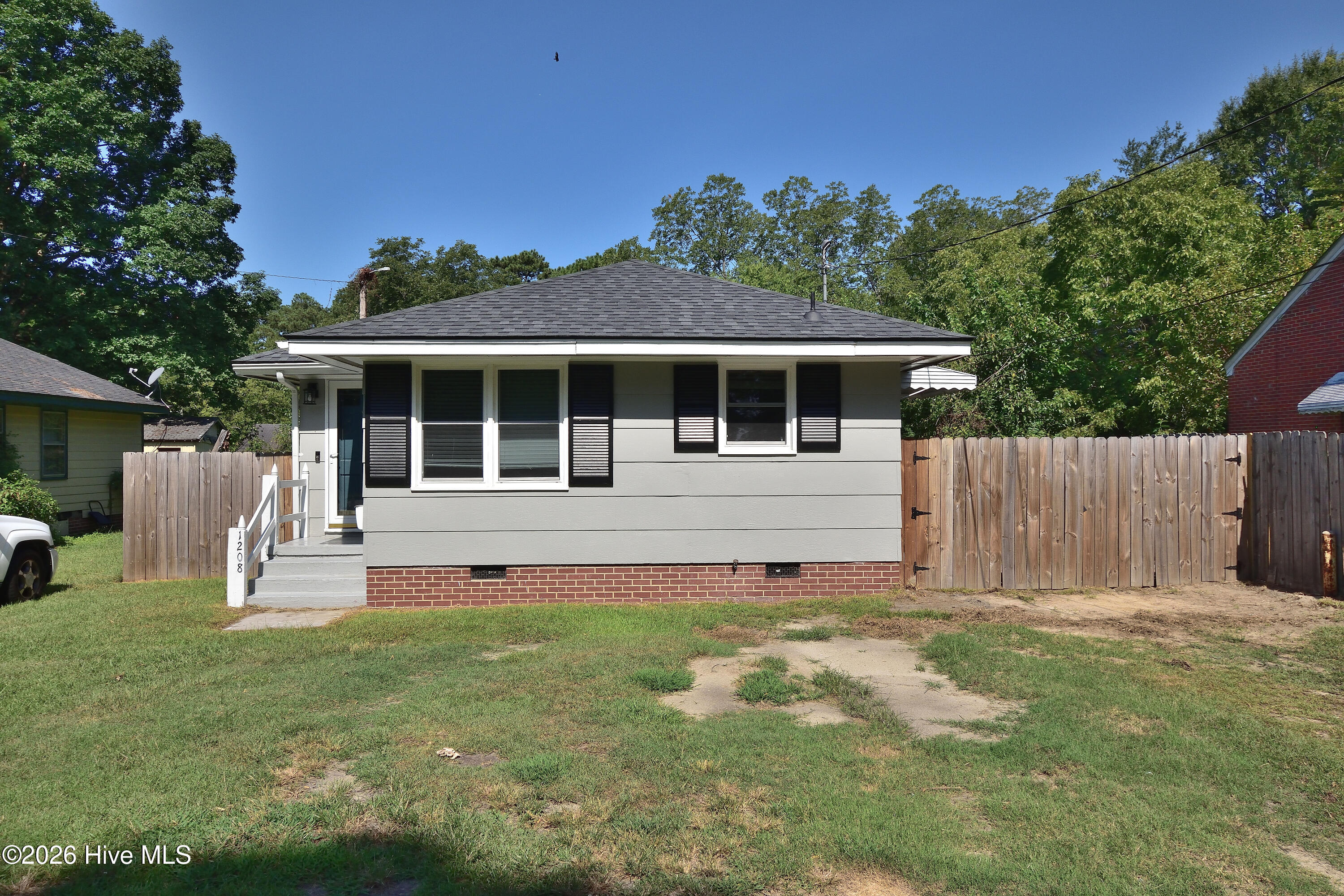 1208 Russell Street — photo