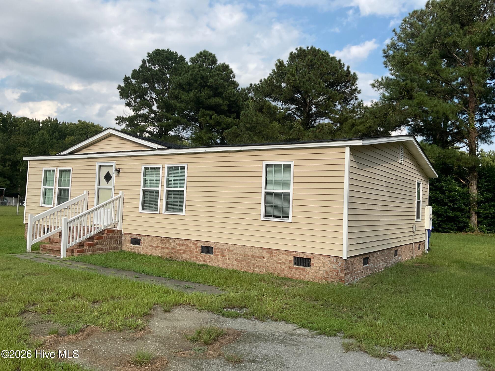 920 Benjamin Drive — photo