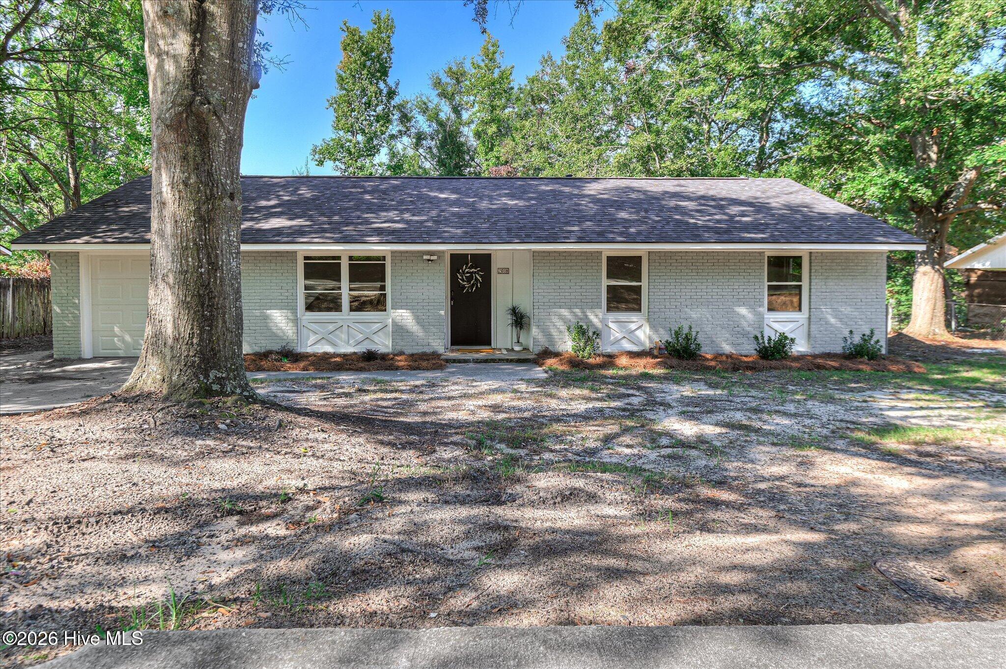 2608 Meadowbrook Drive — photo
