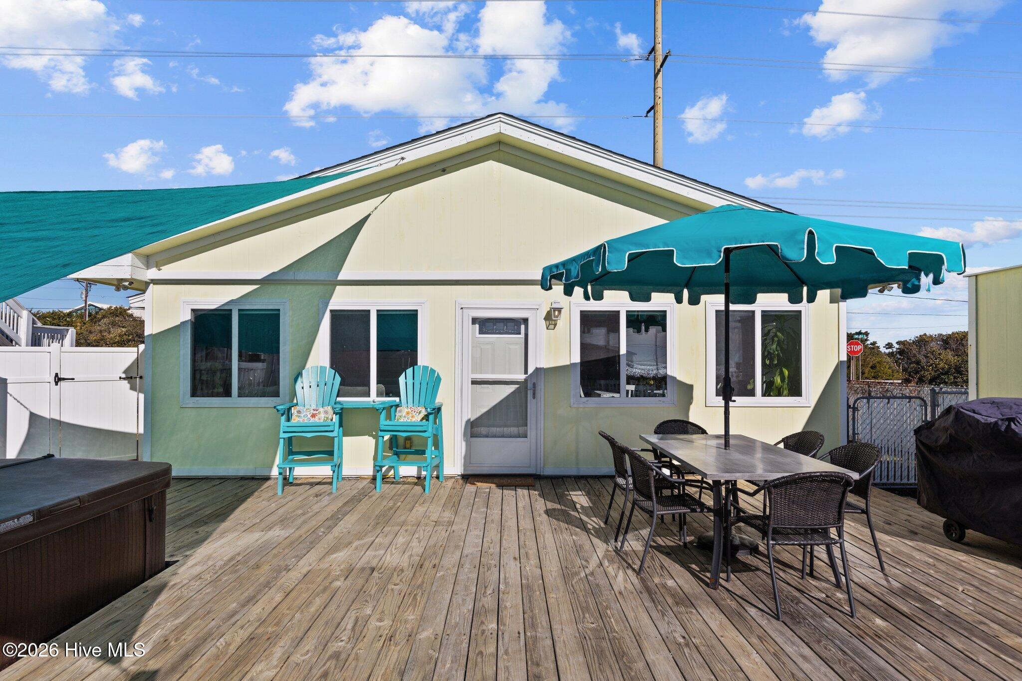 601 Emerald Drive — photo