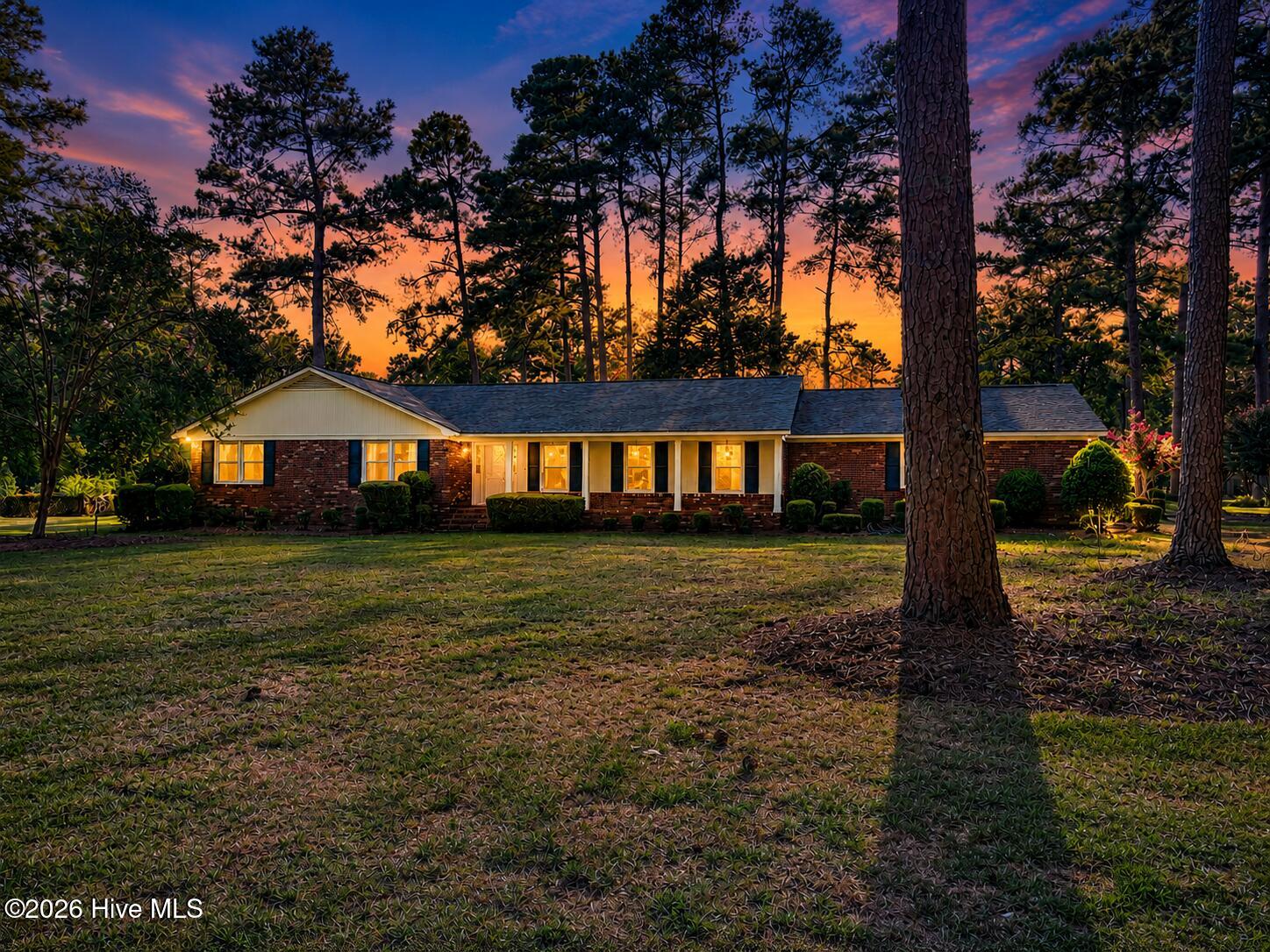 13 Farrington Way — photo