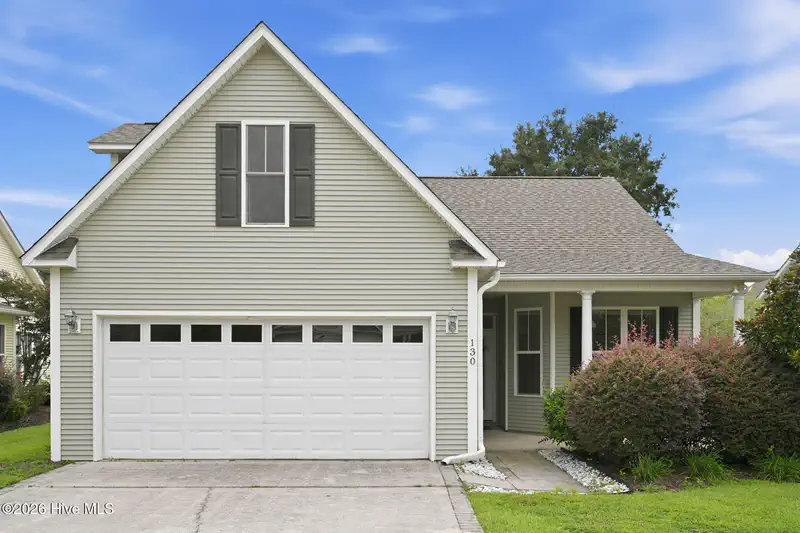 130 Azalea Drive — photo