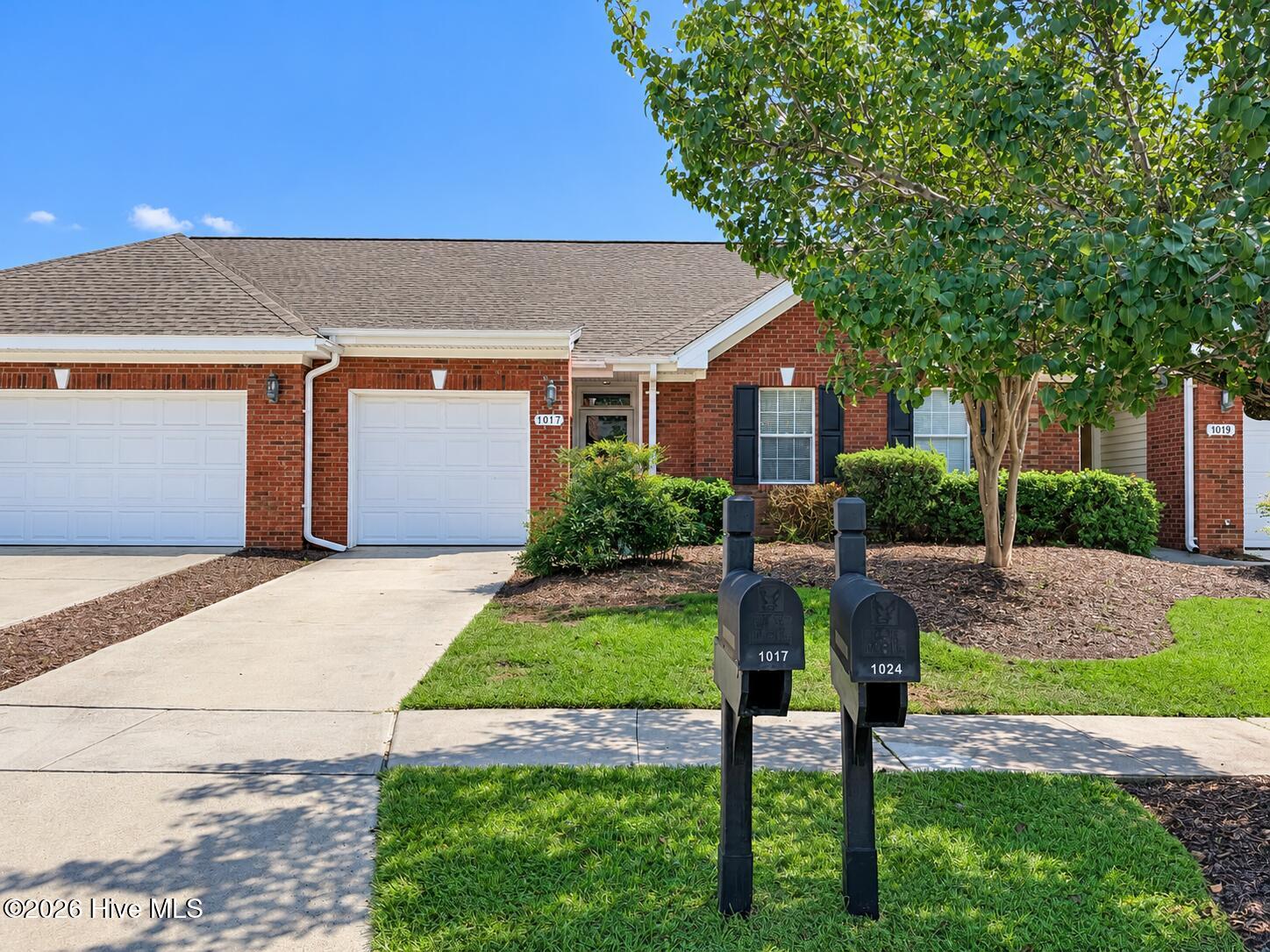 1017 Avenshire Circle — photo