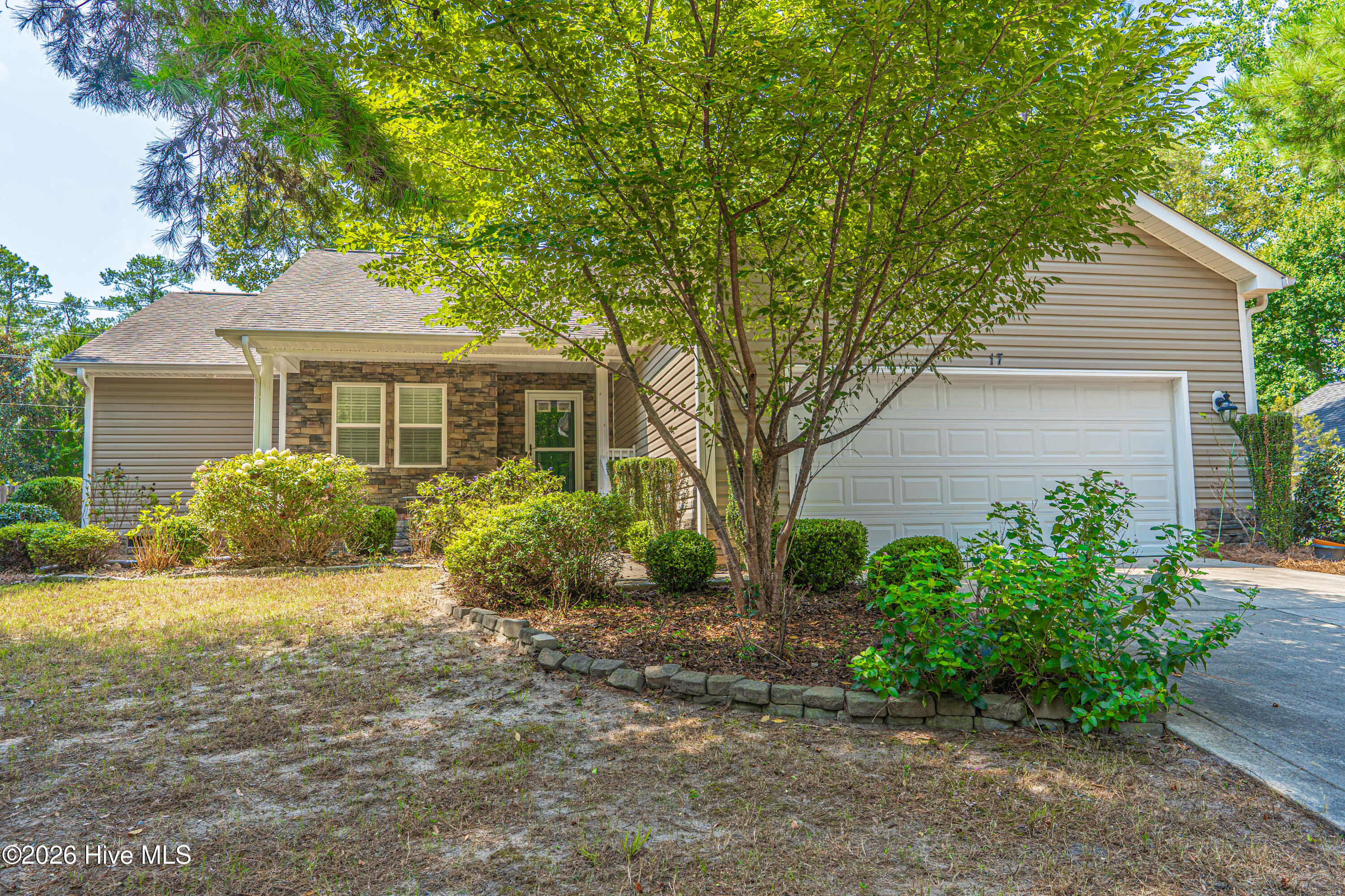 17 Cypress Lane — photo
