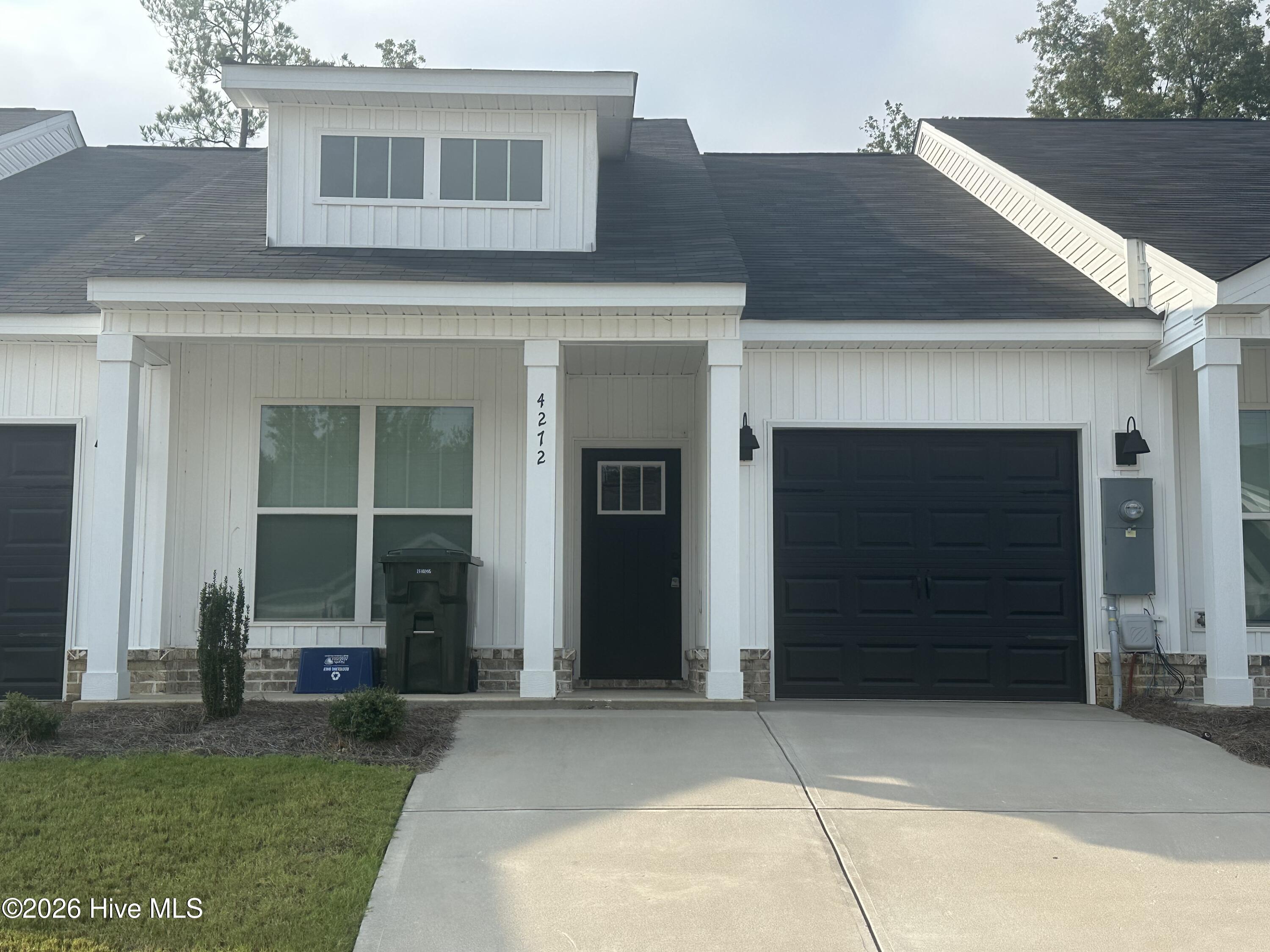4272 Beautiful Pond Park — photo