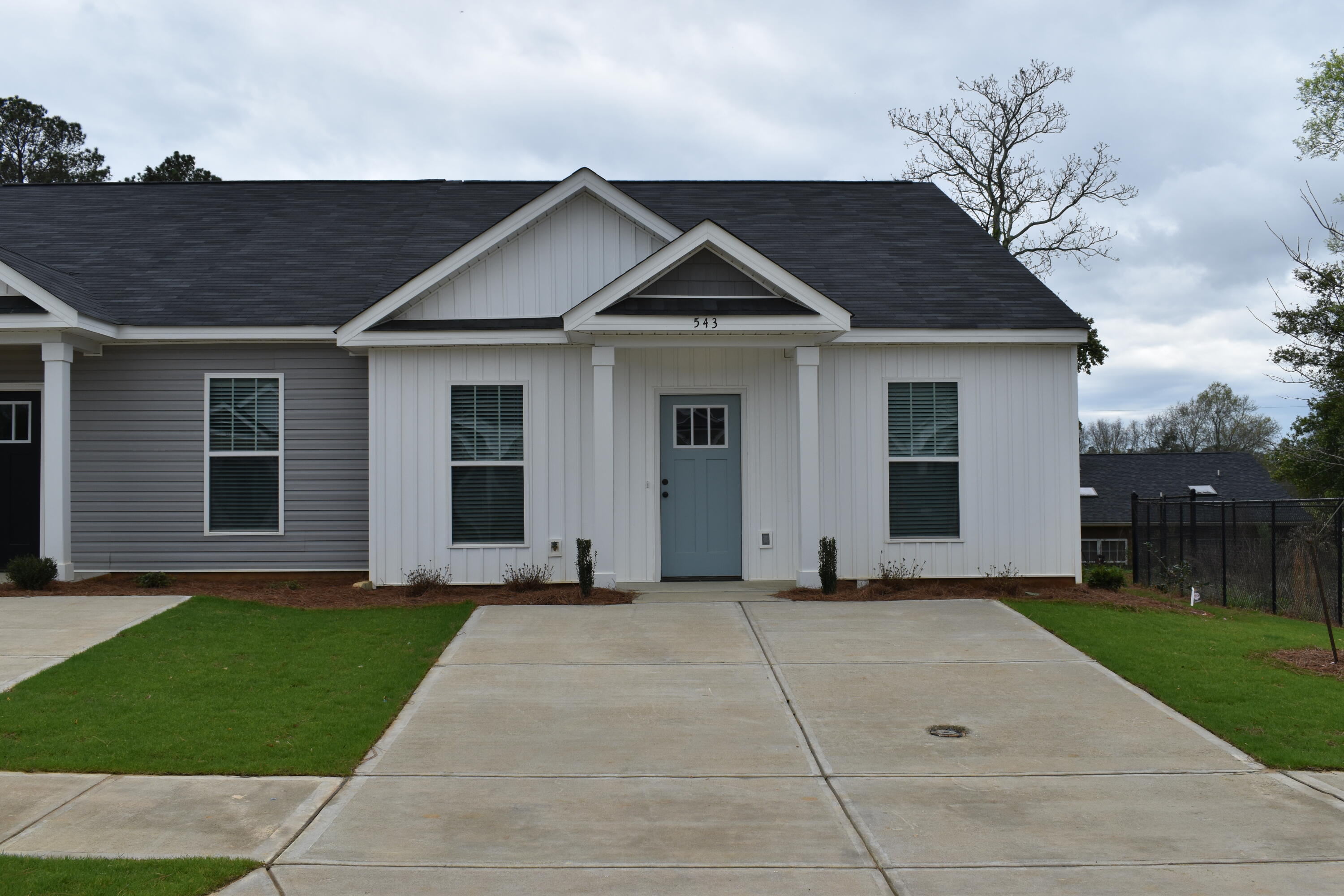 543 Hardy Point — photo