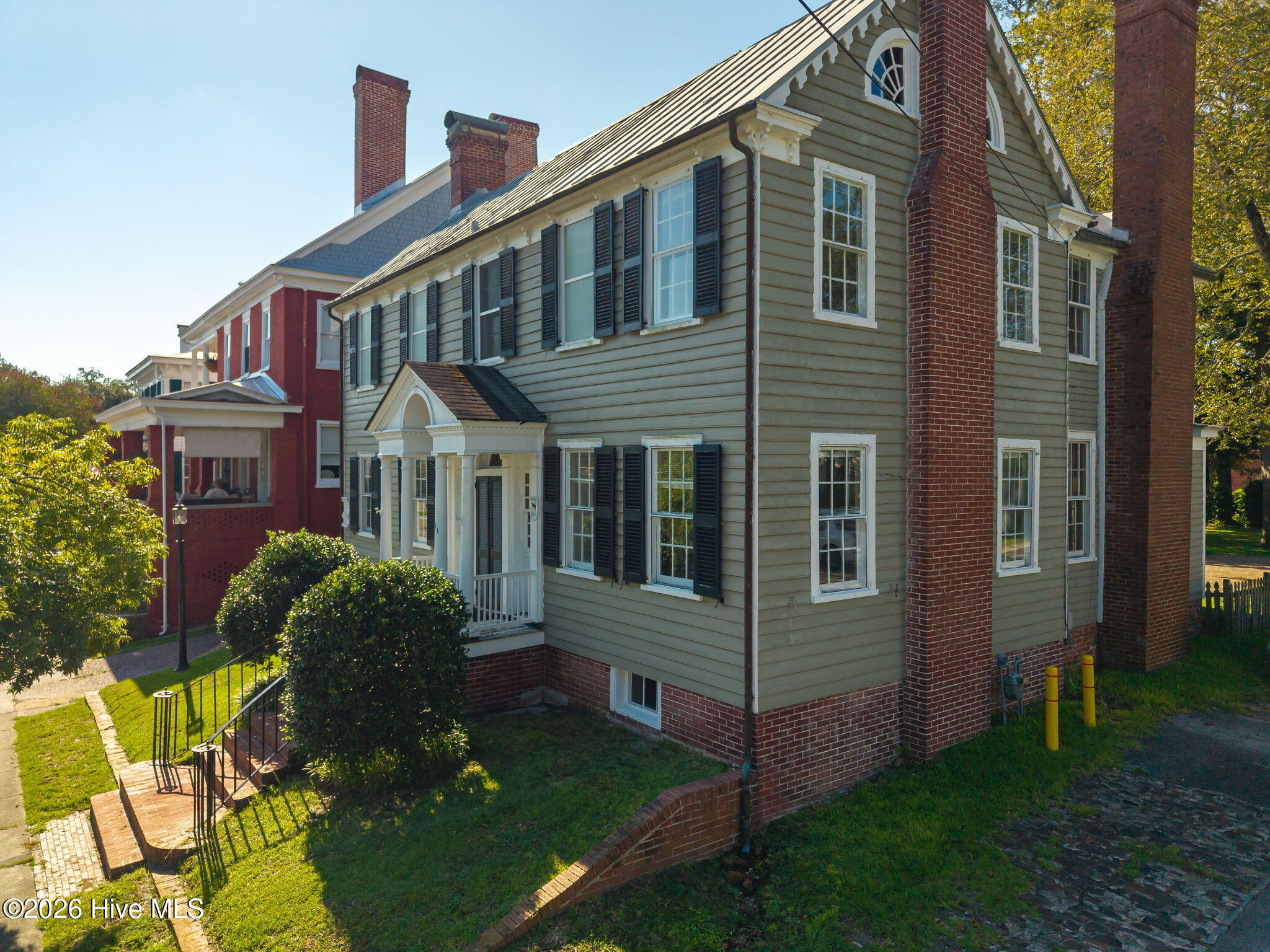 311 Johnson Street — photo