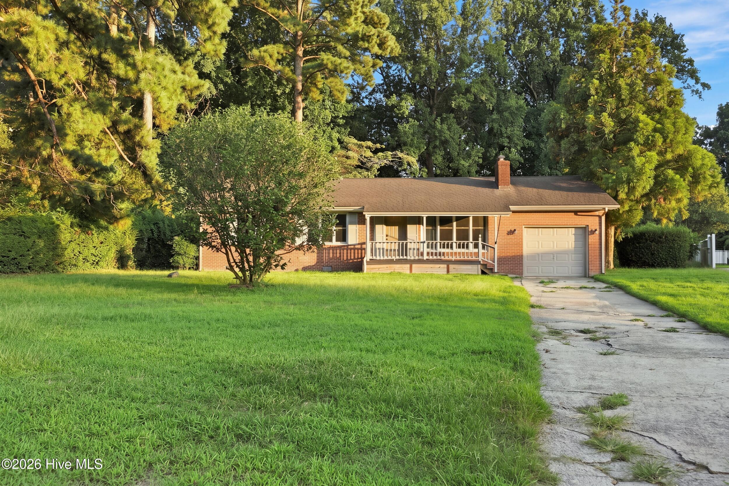 1622 Midgett Drive — photo